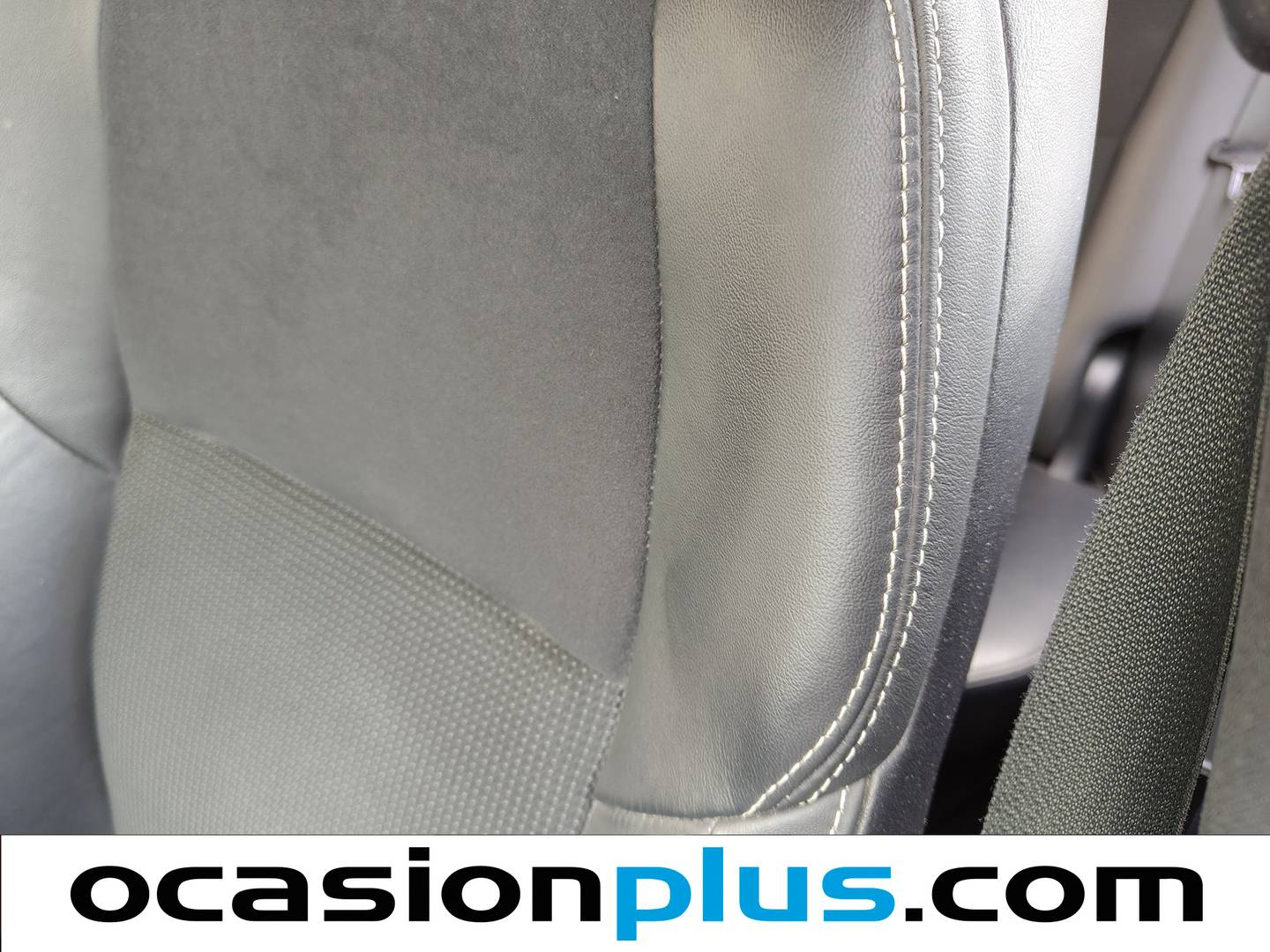 Extras y acabados del Toyota Rav4 Toyota Rav4 2.5l hybrid Feel! 2WD (197 CV)