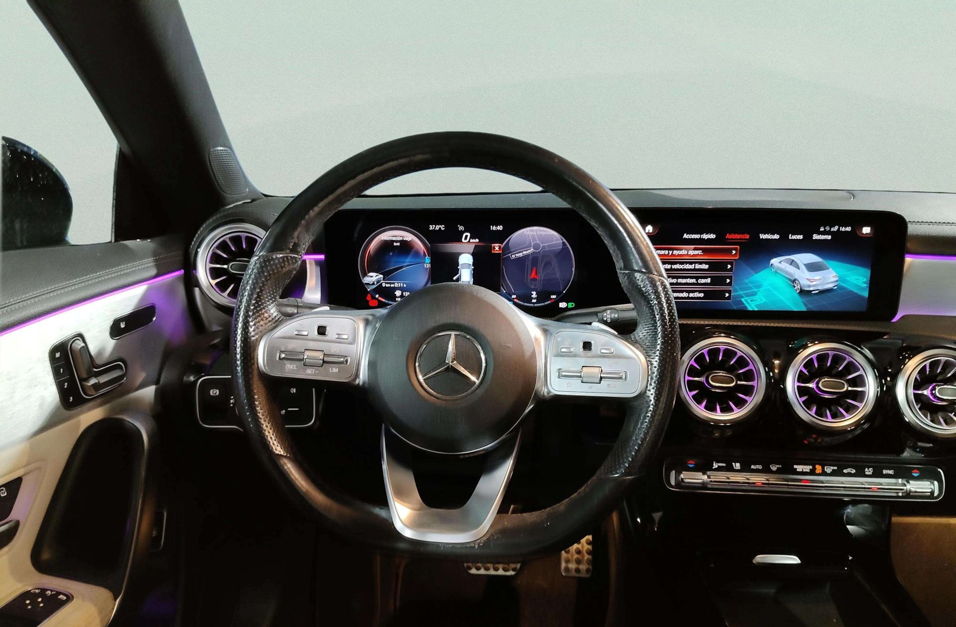 Mercedes-Benz CLA 220 d - foto 29