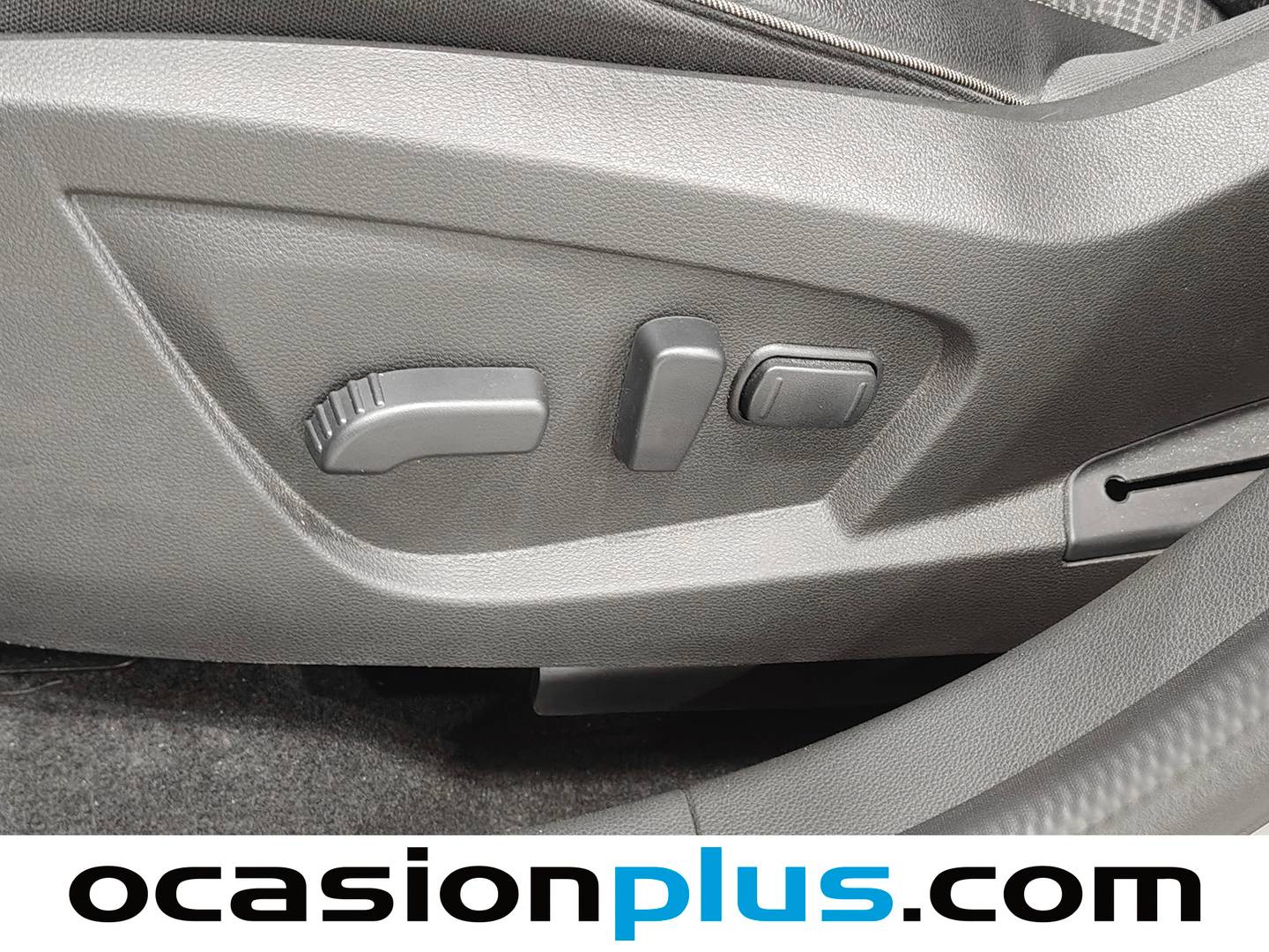 Accesorios del Renault Arkana Renault Arkana Techno TCe 140 Mild hybrid EDC (140 CV)