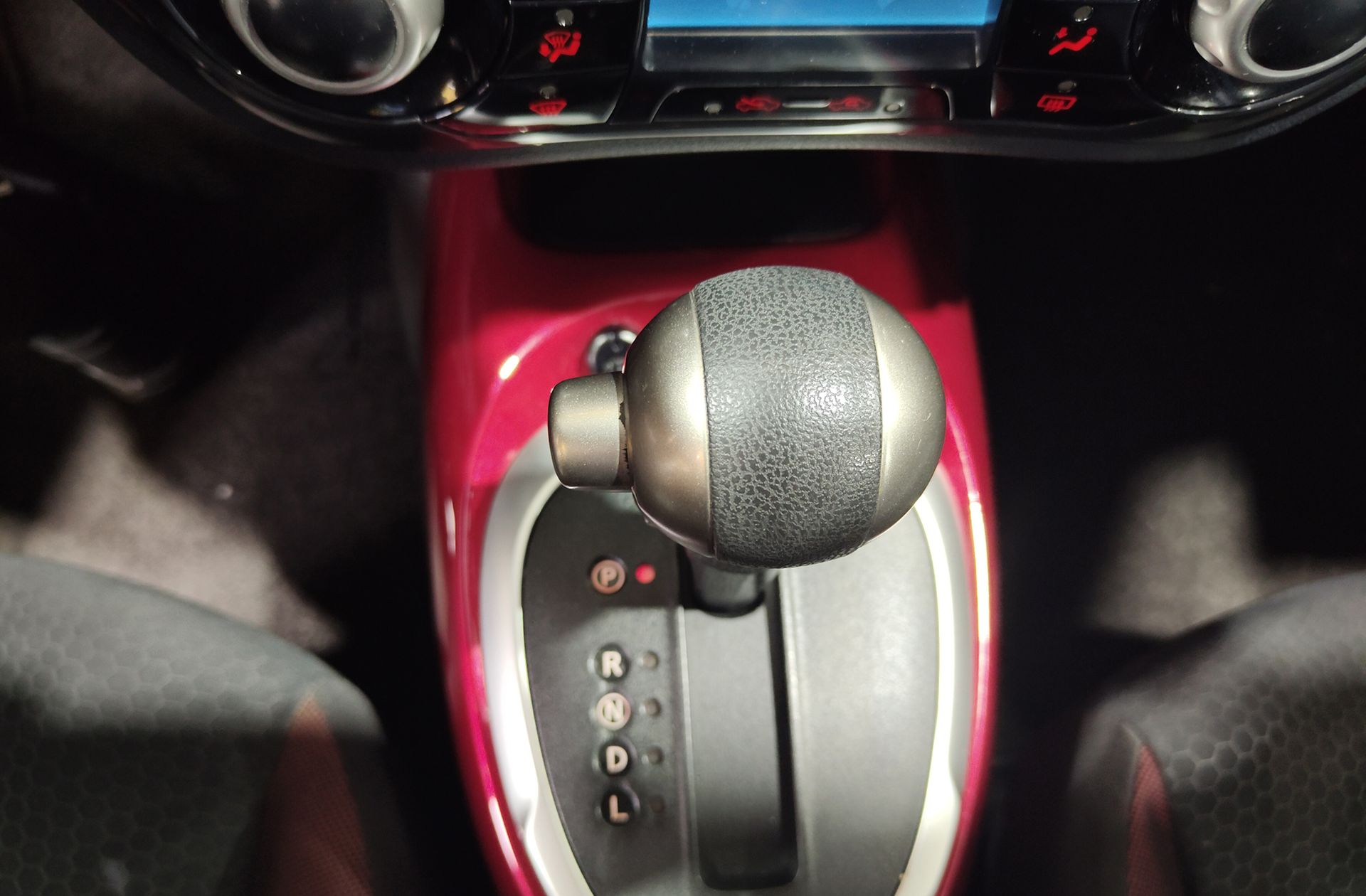 Nissan Juke 1.6 Tekna Premium CVT 4x2 - foto 5