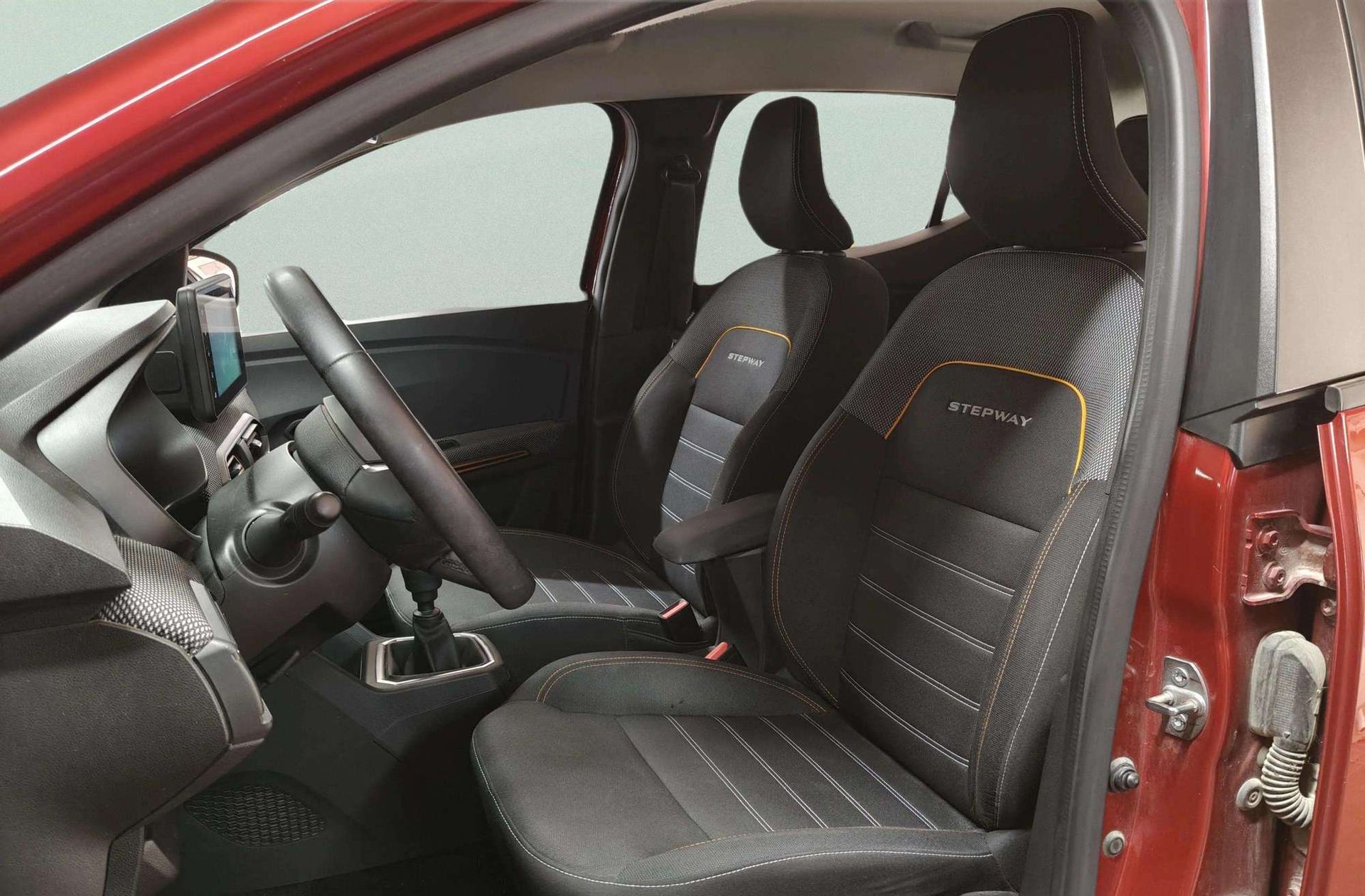 Dacia Sandero Stepway Comfort TCe - foto 10