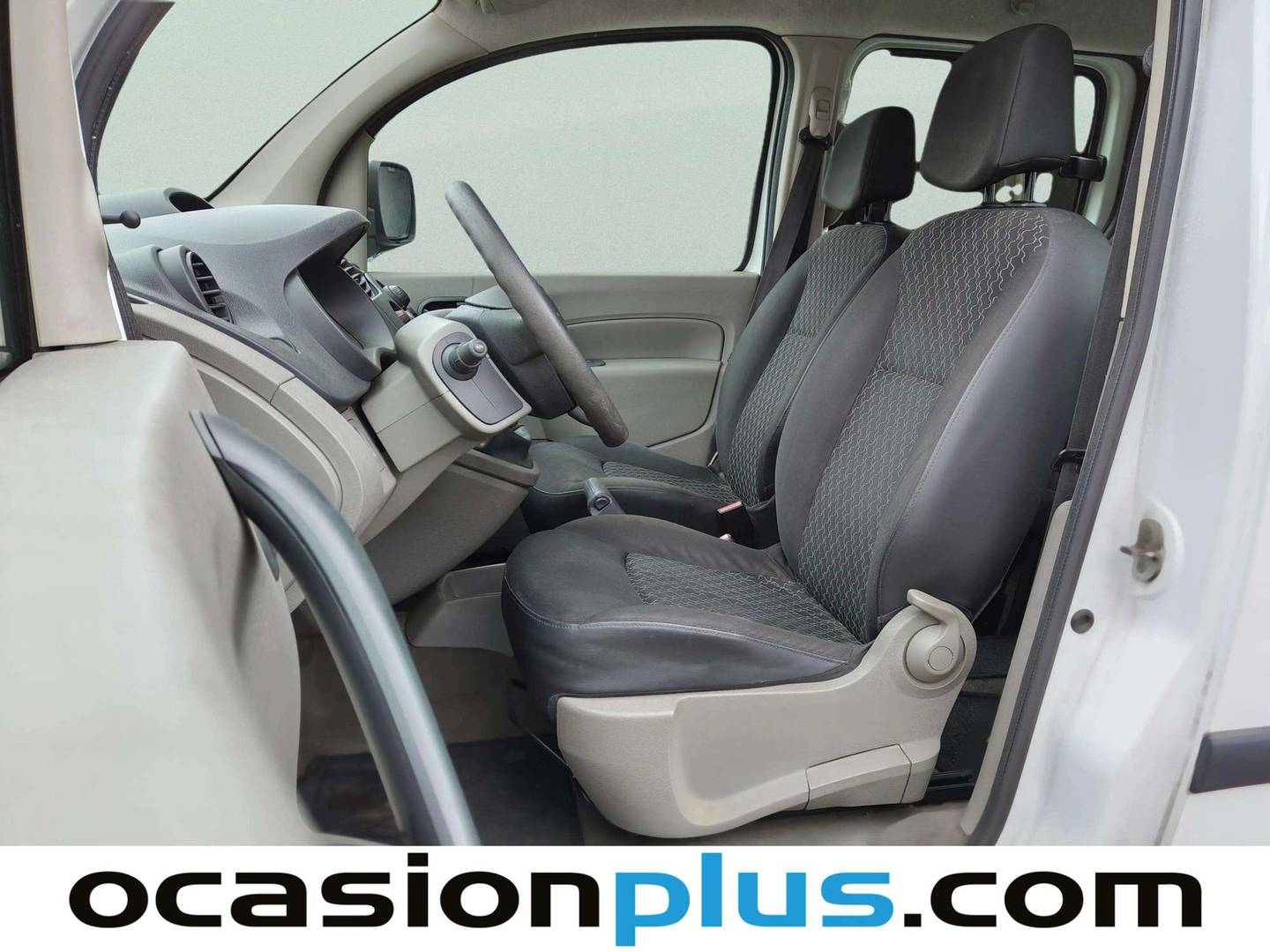 Foto asientos delanteros Renault Kangoo Combi Renault Kangoo Combi Profesional 1.5 dCi (70 CV)