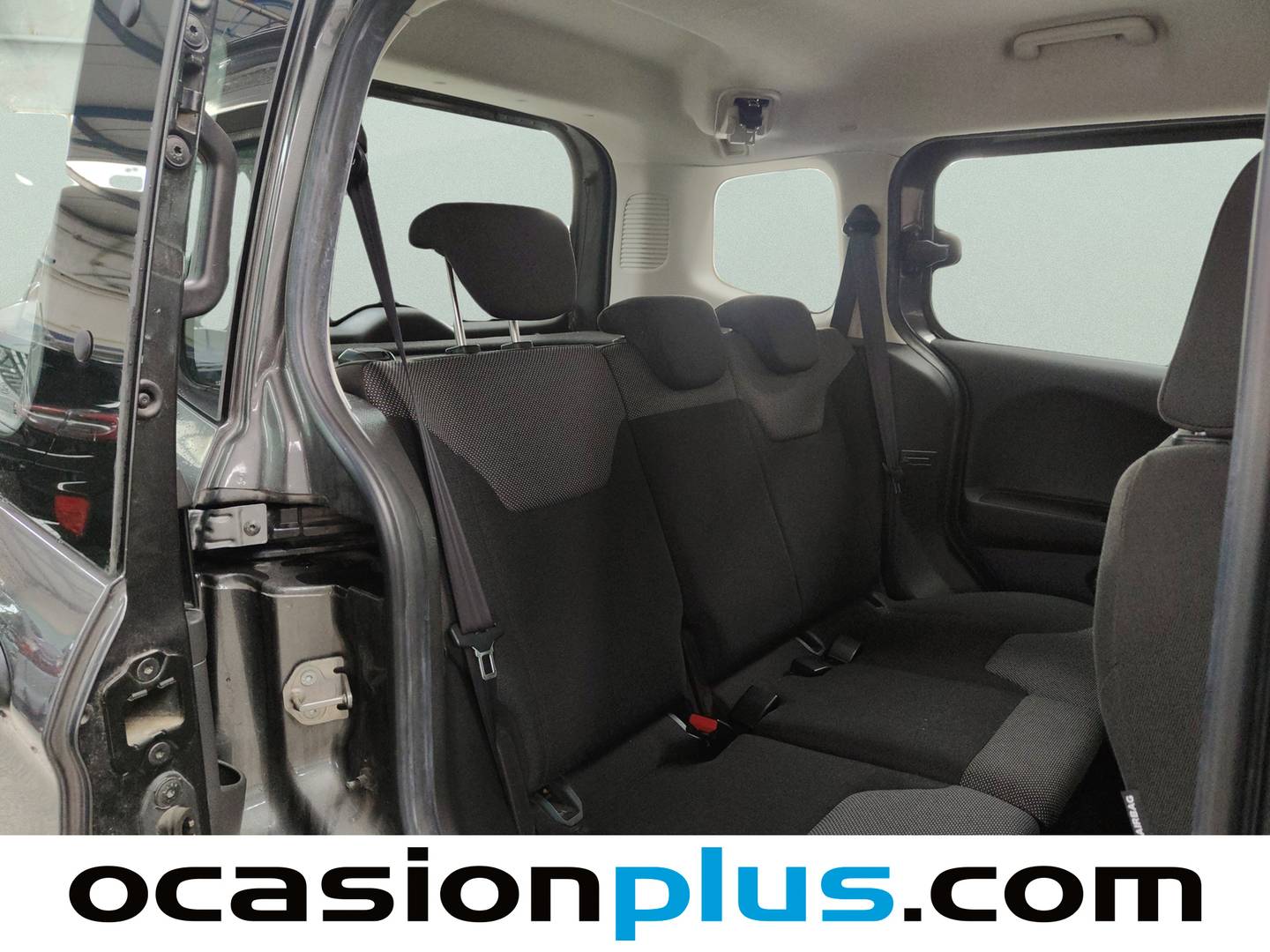 Foto Ford Tourneo Courier Ford Tourneo Courier 1.5 TDCi Ambiente (75 CV)