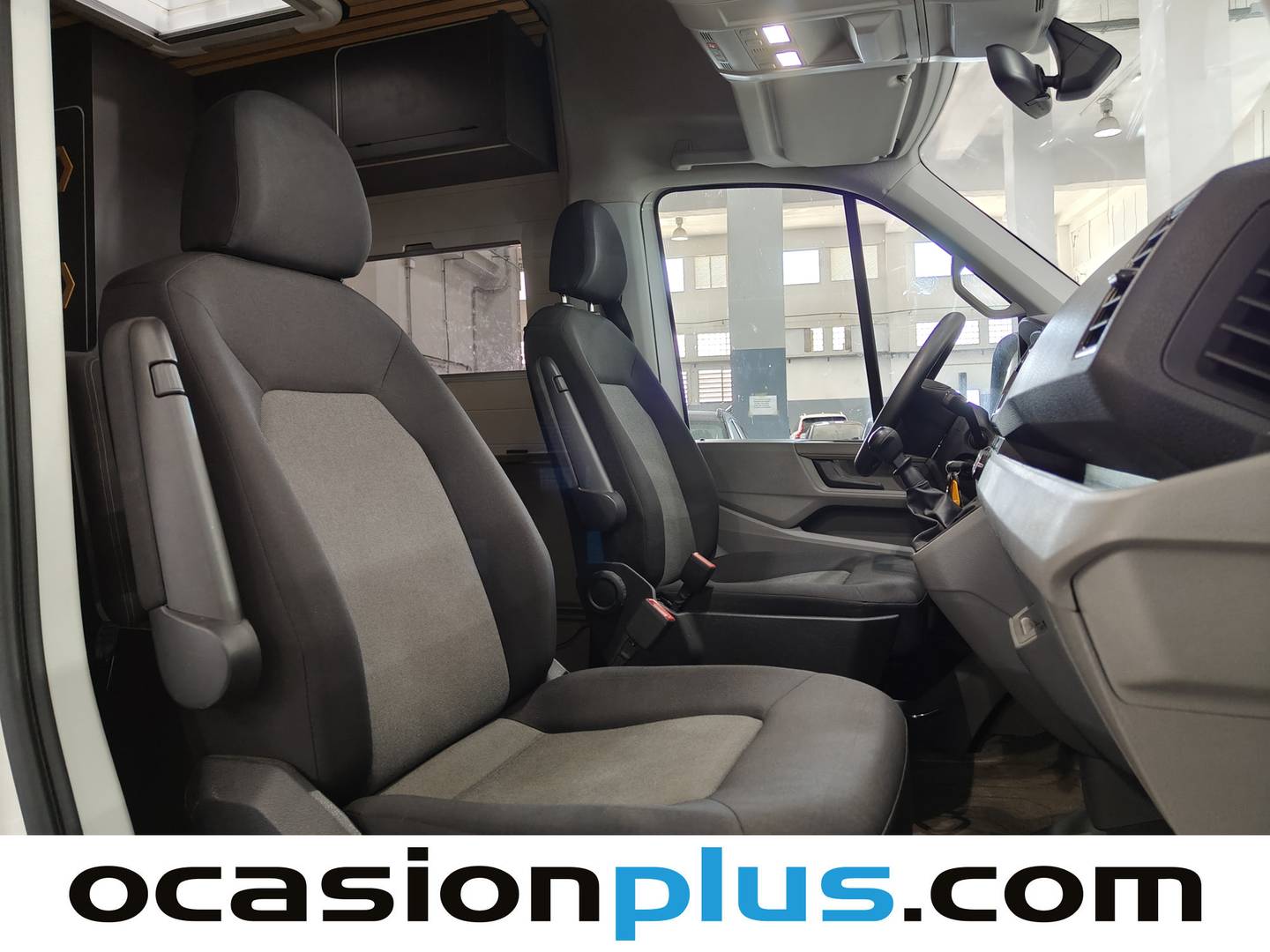Volkswagen Crafter Volkswagen Crafter 35 Furgón Batalla Larga L4H3 2.0 TDI (140 CV) Camperizada 4 Plazas de segunda mano