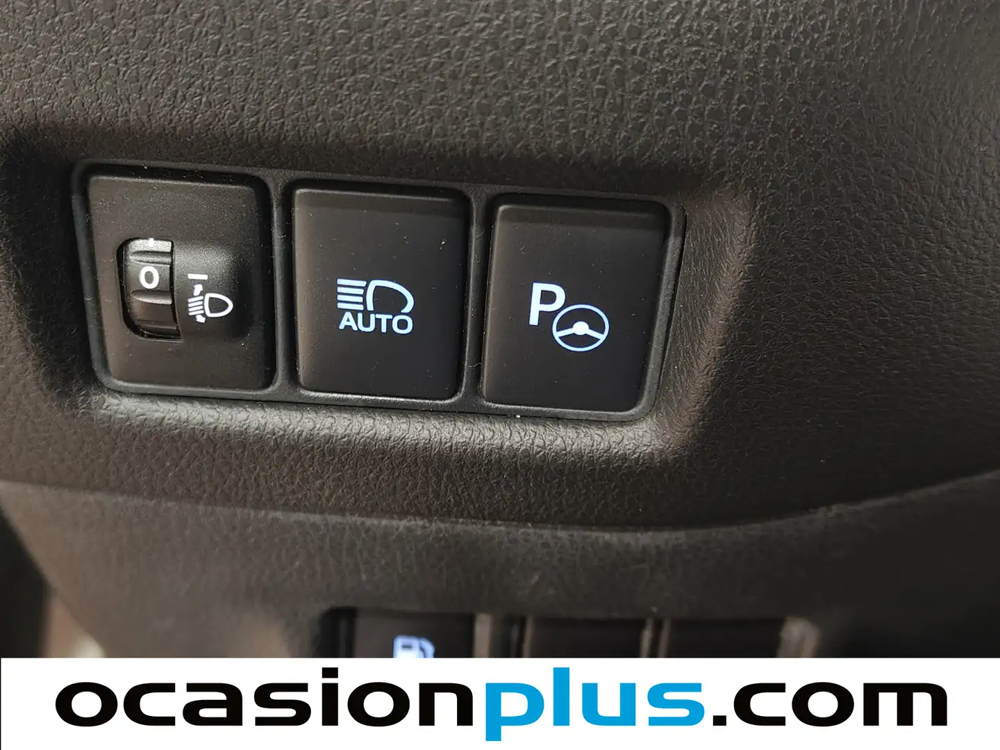 Foto Toyota C-HR Toyota C-HR 1.8 125H Advance (122 CV)