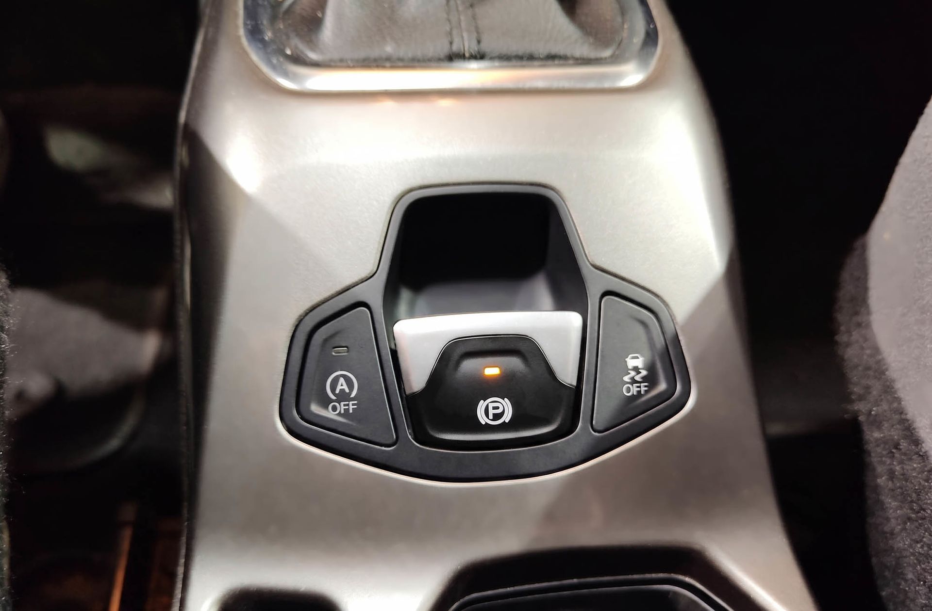 Jeep Renegade 1.3G Limited 4x2 Ddct - foto 30