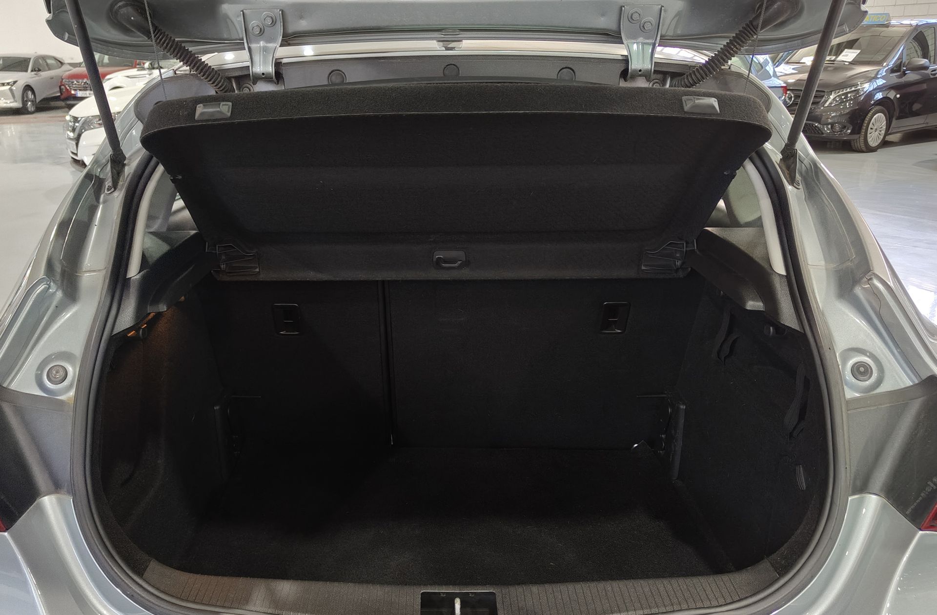Opel Astra 1.7 CDTI Cosmo - foto 14