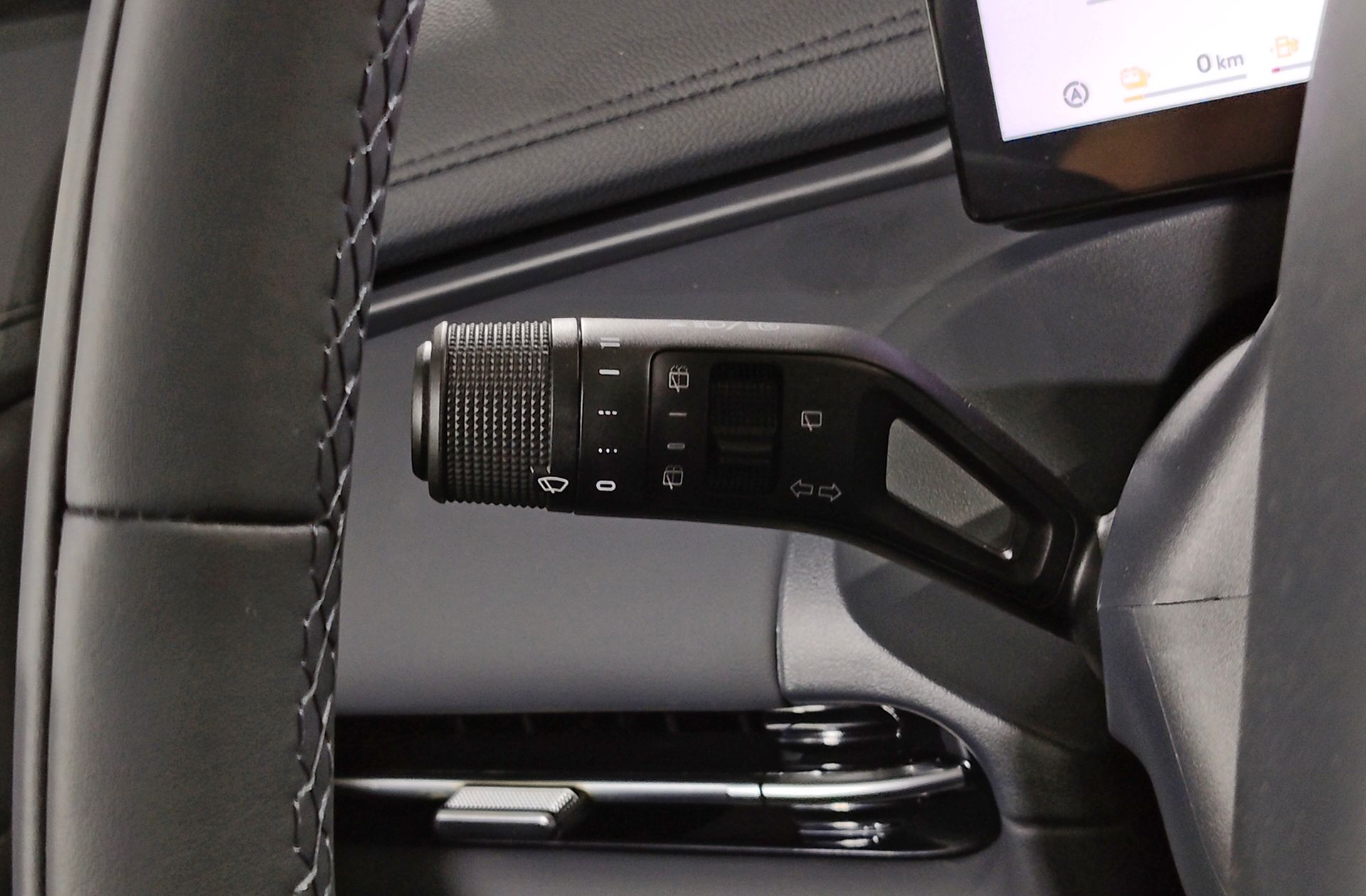 Geely Starray EM-i 1.5 PHEV Pro - foto 27