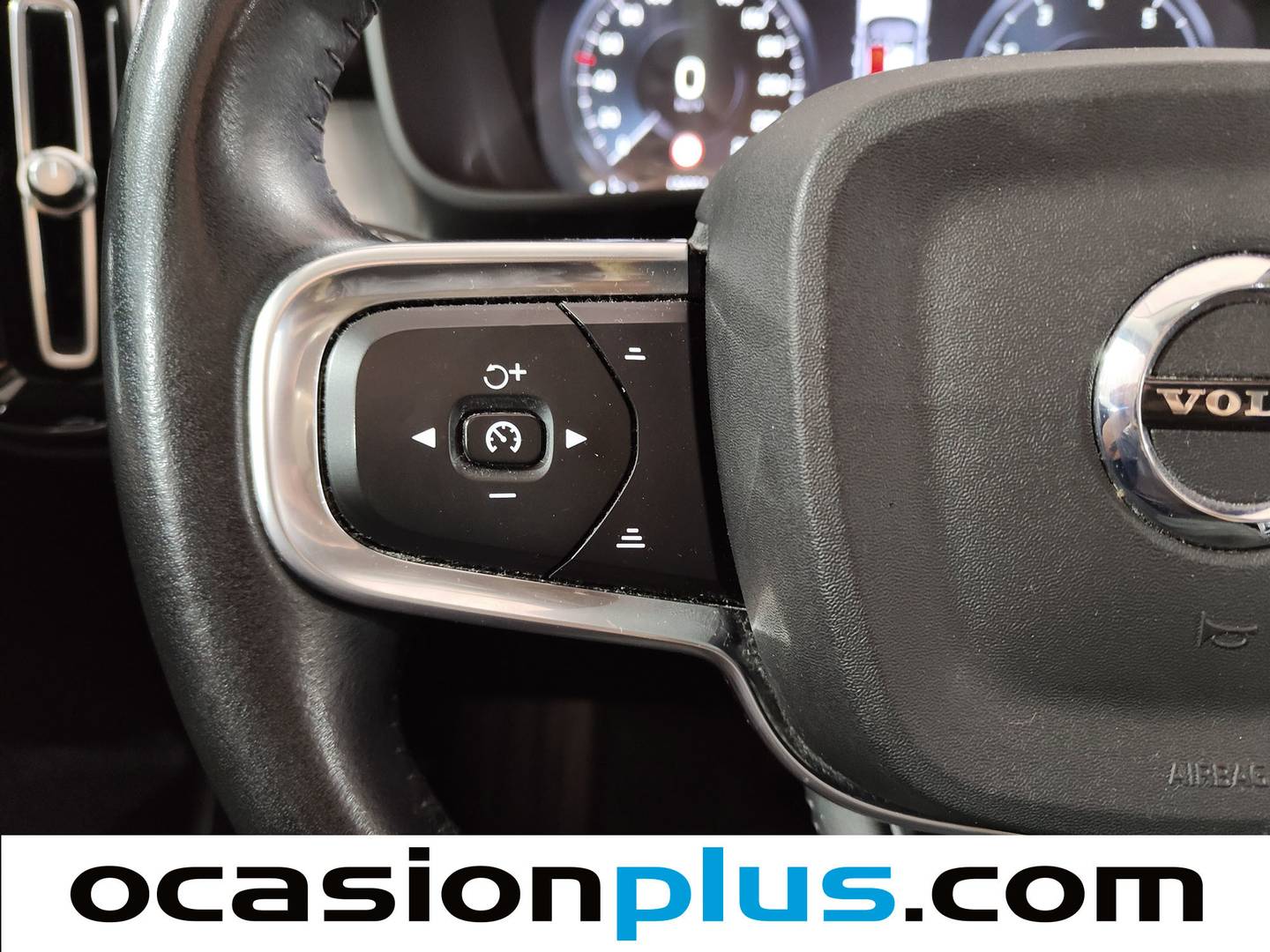 Volvo XC40 Volvo XC40 T2 Momentum Pro Auto (129 CV) seminuevo