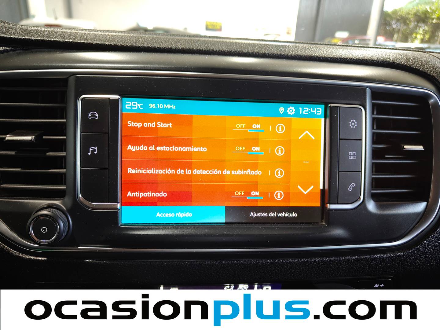 Extras y acabados del Citroën Spacetourer Citroën Spacetourer BlueHDi 120 Talla M Business (120 CV) 8 Plazas