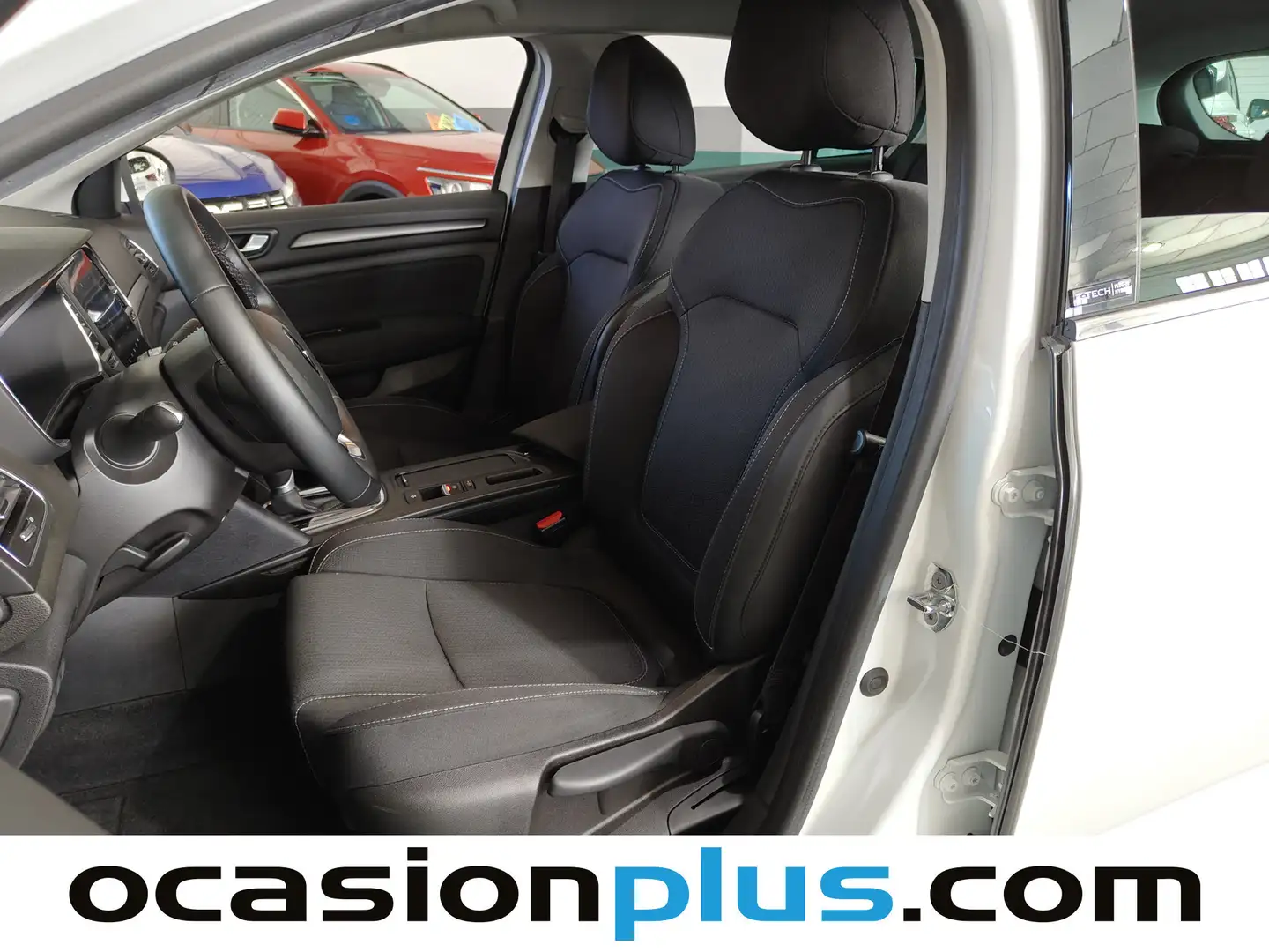 Foto Renault Mégane Renault Megane Sport Tourer E-TECH Intens (160 CV)