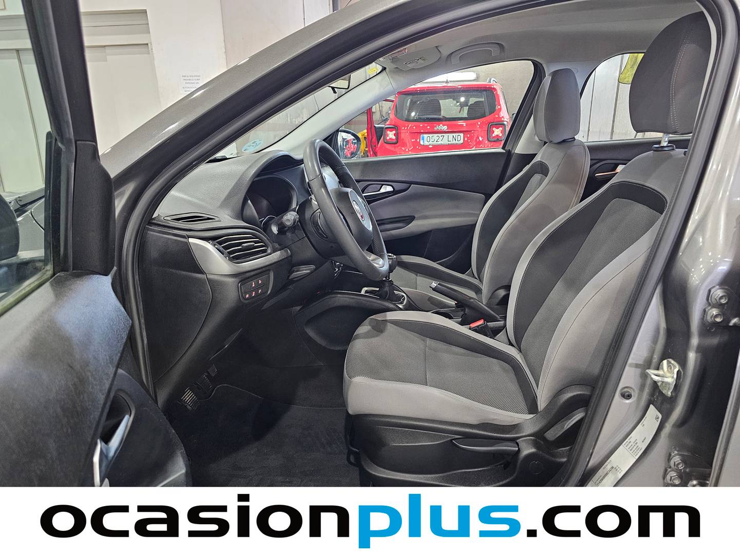 Foto asientos delanteros Fiat Tipo Fiat Tipo Sedan 1.4 Easy (95 CV)