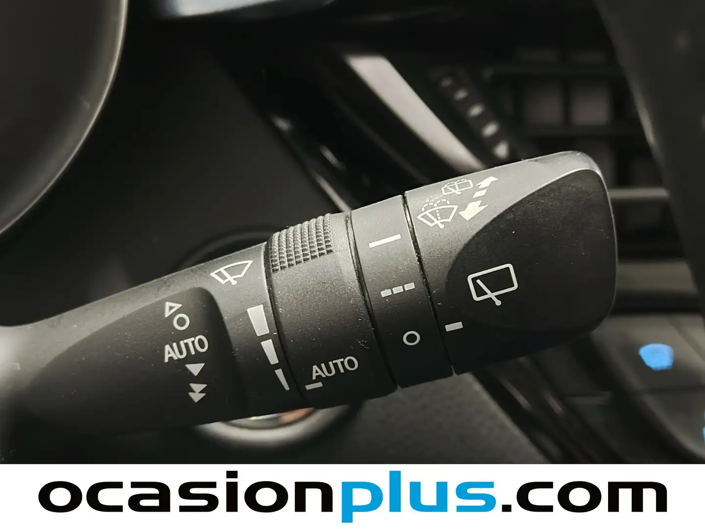 Foto Toyota C-HR Toyota C-HR 1.8 125H Advance (122 CV)