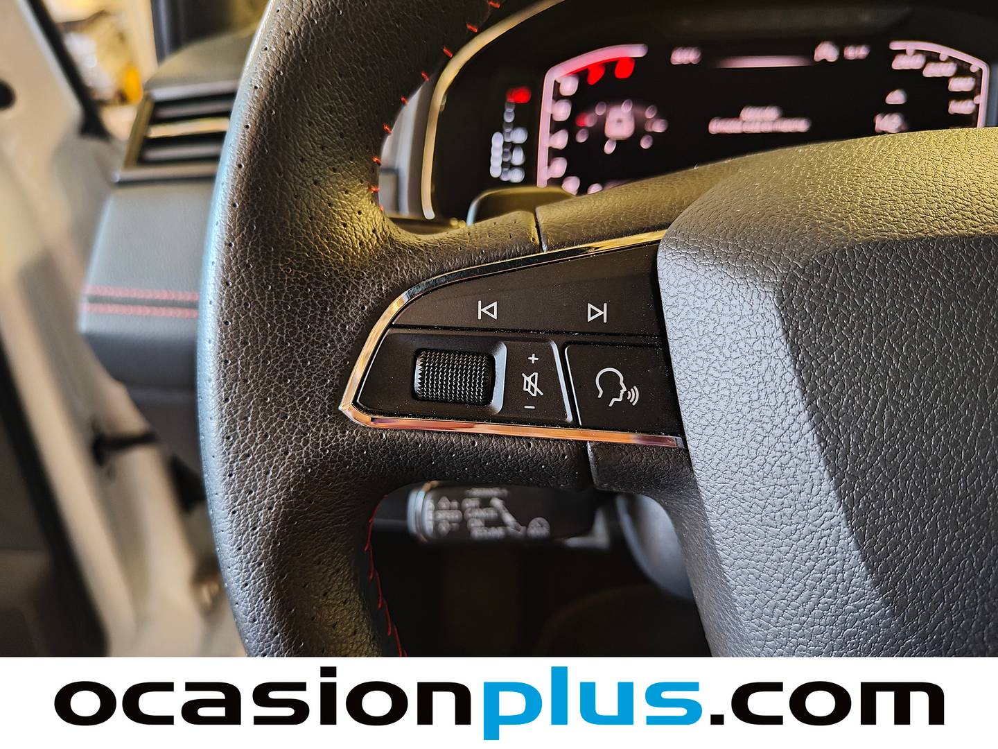 Seat Arona Seat Arona 1.0 TSI Ecomotive FR Edition DSG (115 CV) seminuevo
