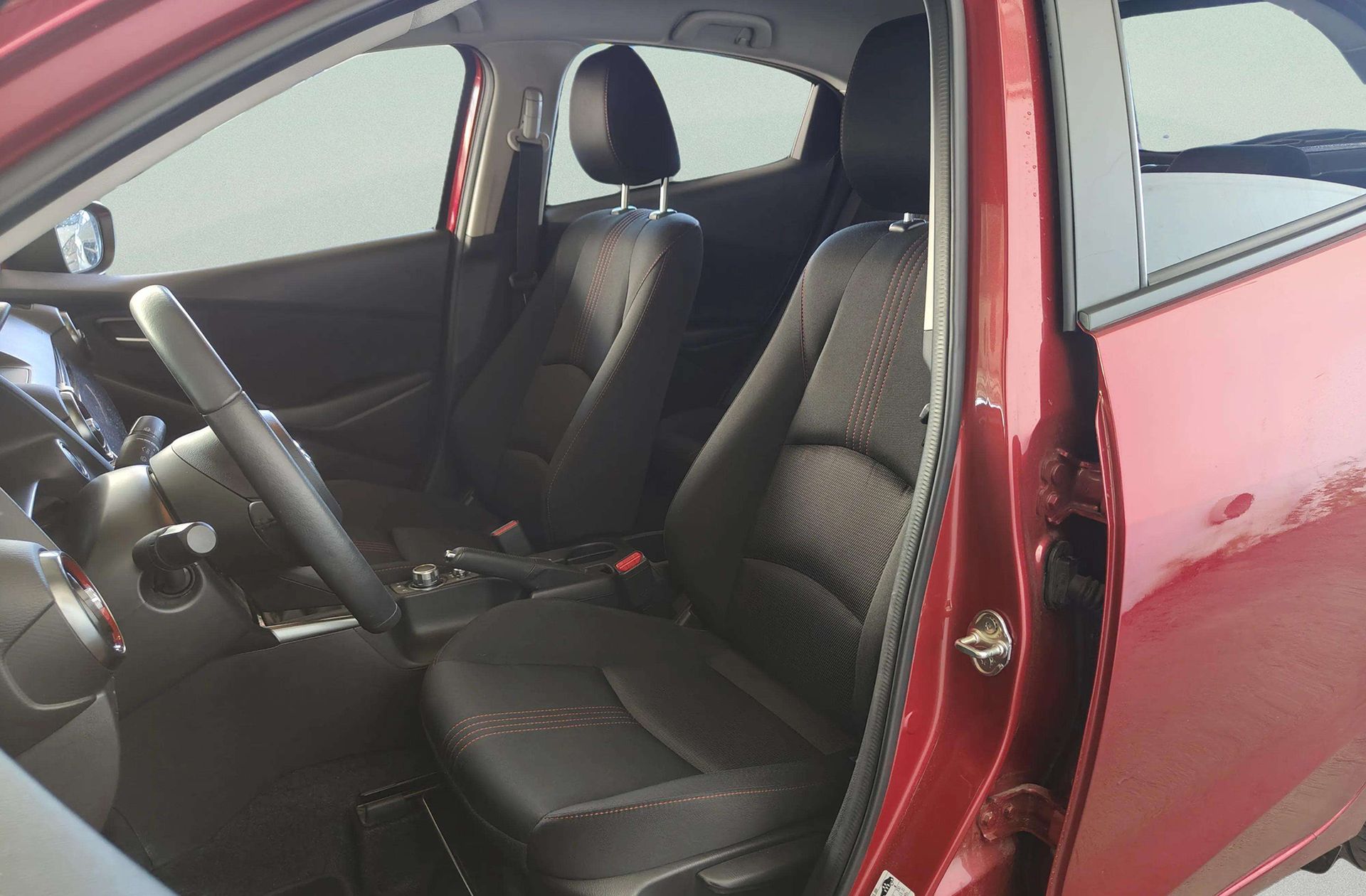 Mazda Mazda2 e-Skyactiv G Homura - foto 10