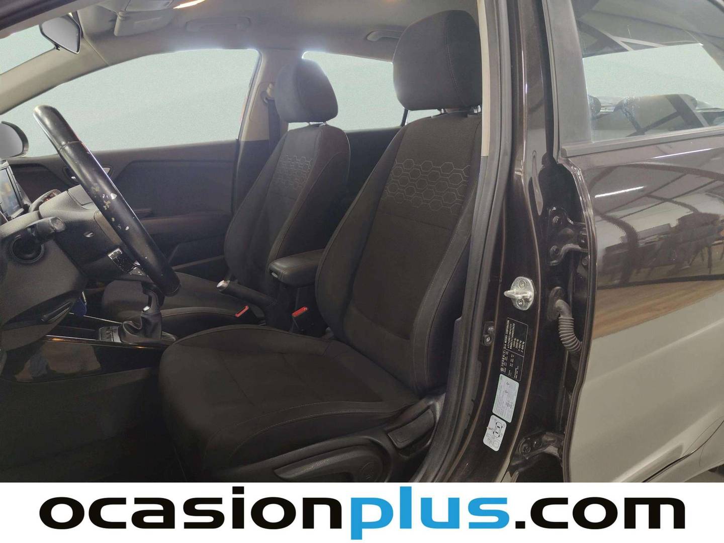 Foto asientos delanteros KIA Rio KIA Rio 1.0 T-GDi Drive (100 CV)