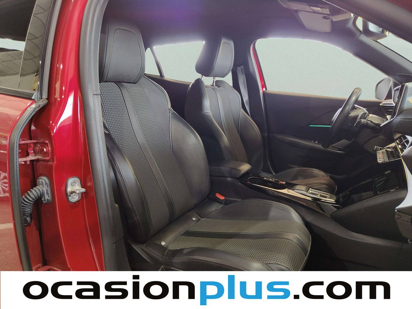 Peugeot 2008 Peugeot 2008 PureTech 130 S&S GT EAT8 (130 CV) gasolina