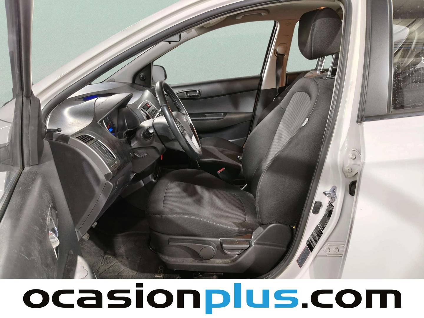 Foto asientos delanteros Hyundai i20 Hyundai i20 1.2 MPI SLE (85 CV)