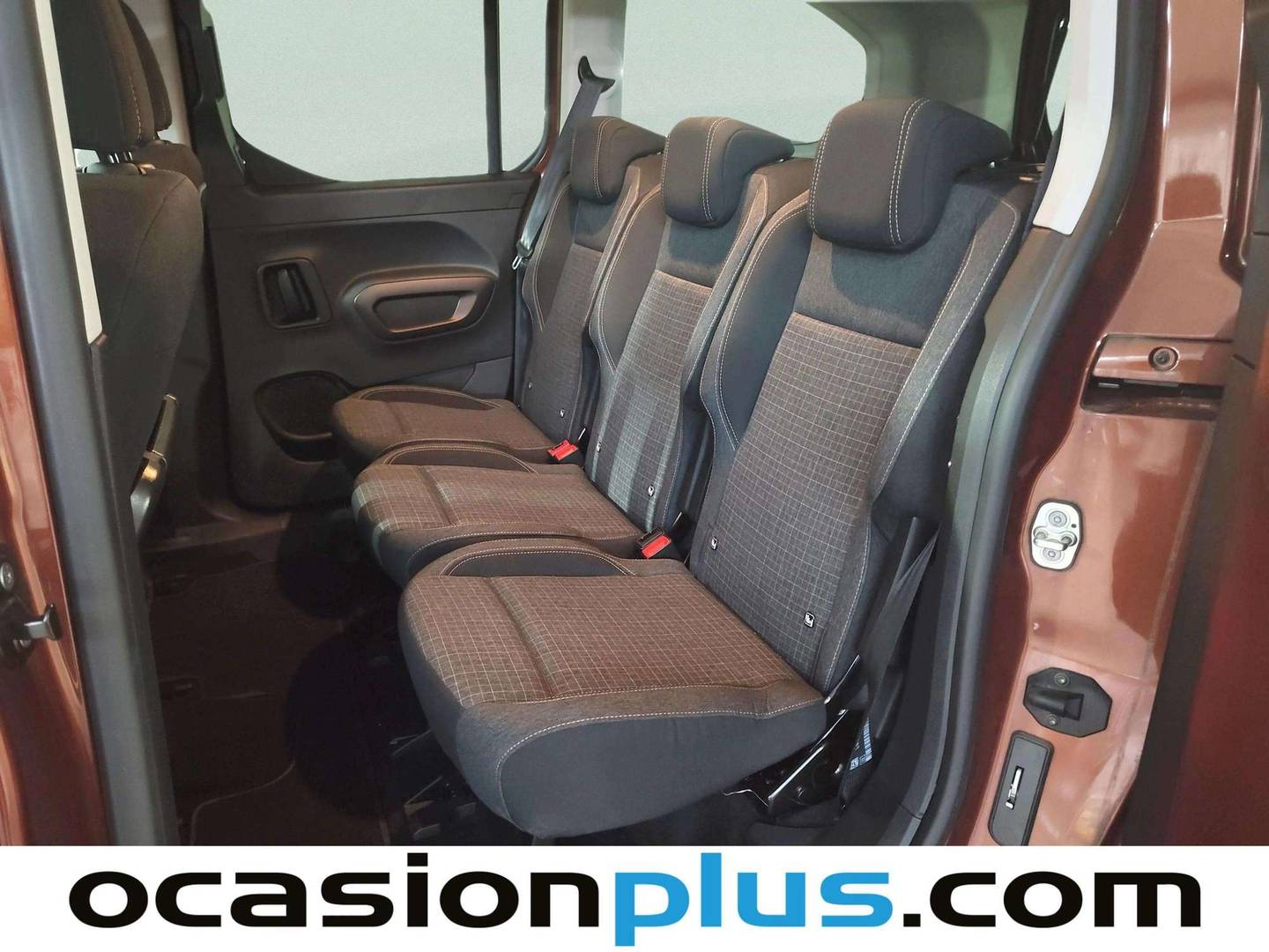 Foto asientos traseros Peugeot Rifter Peugeot Rifter GT Line Long PureTech EAT8 (130 CV)