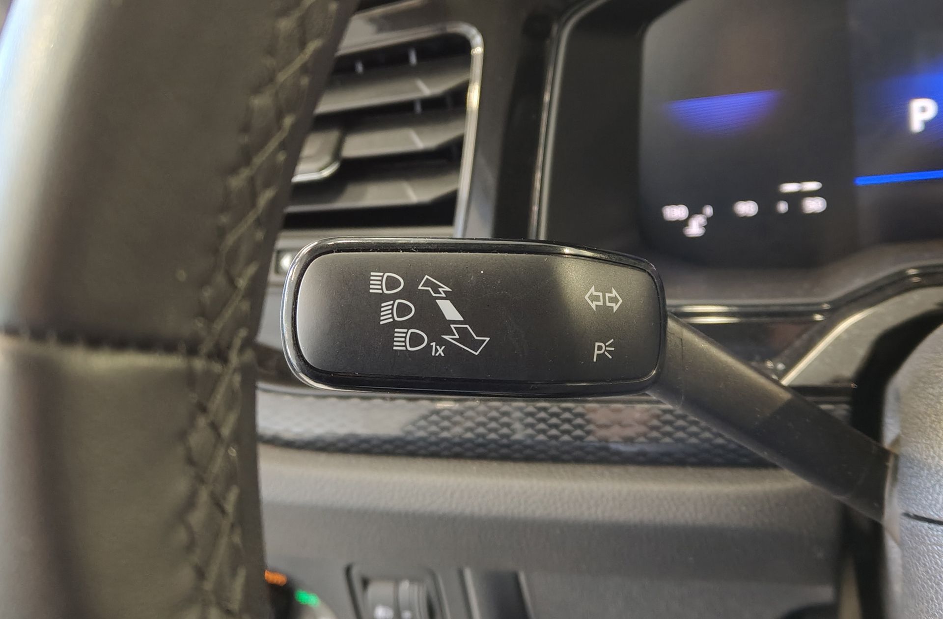 Volkswagen Polo ``más`` 1.0 TSI DSG - foto 24
