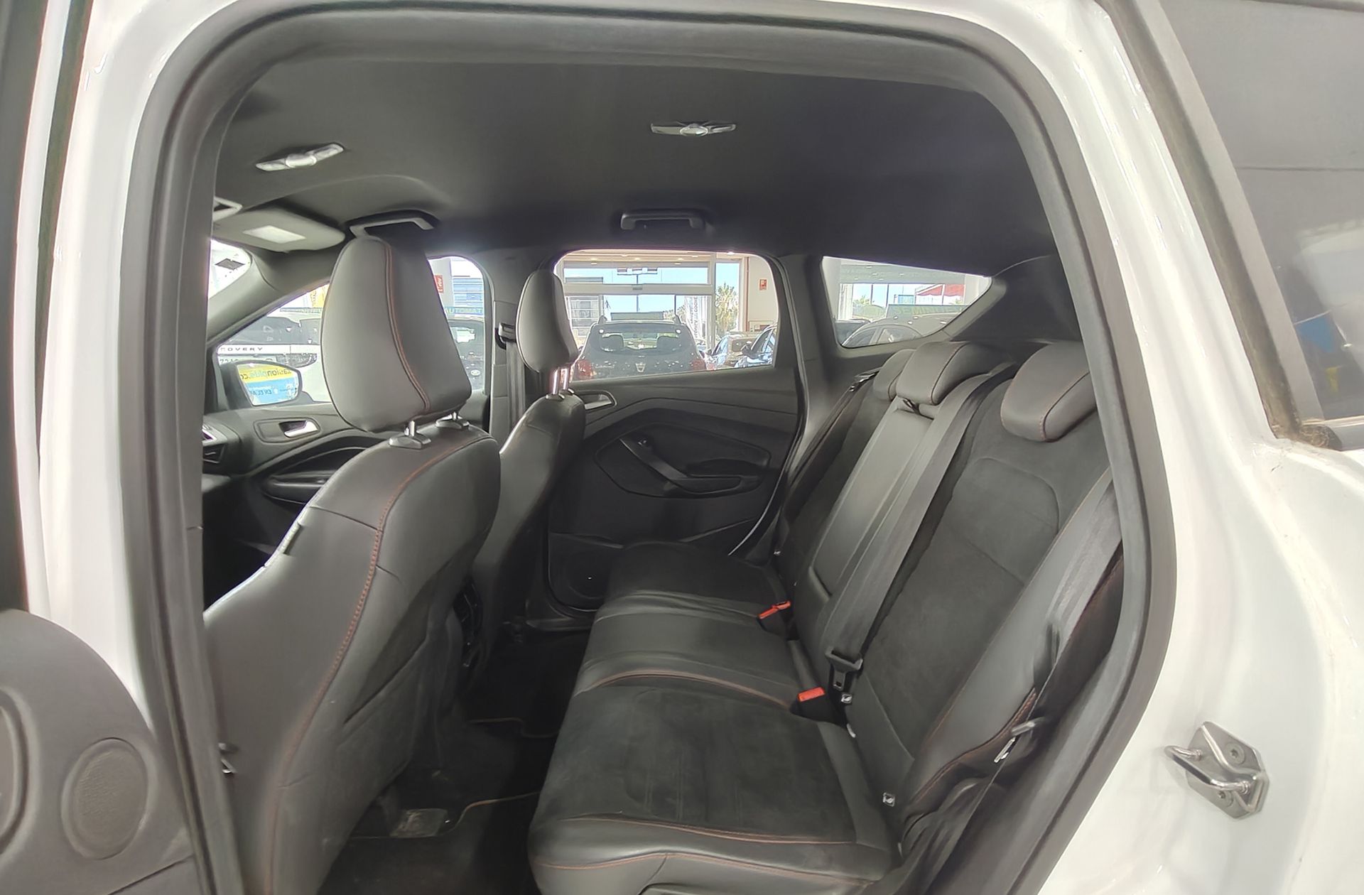 Ford Kuga 1.5 EcoBoost ST-Line 4x4 - foto 13