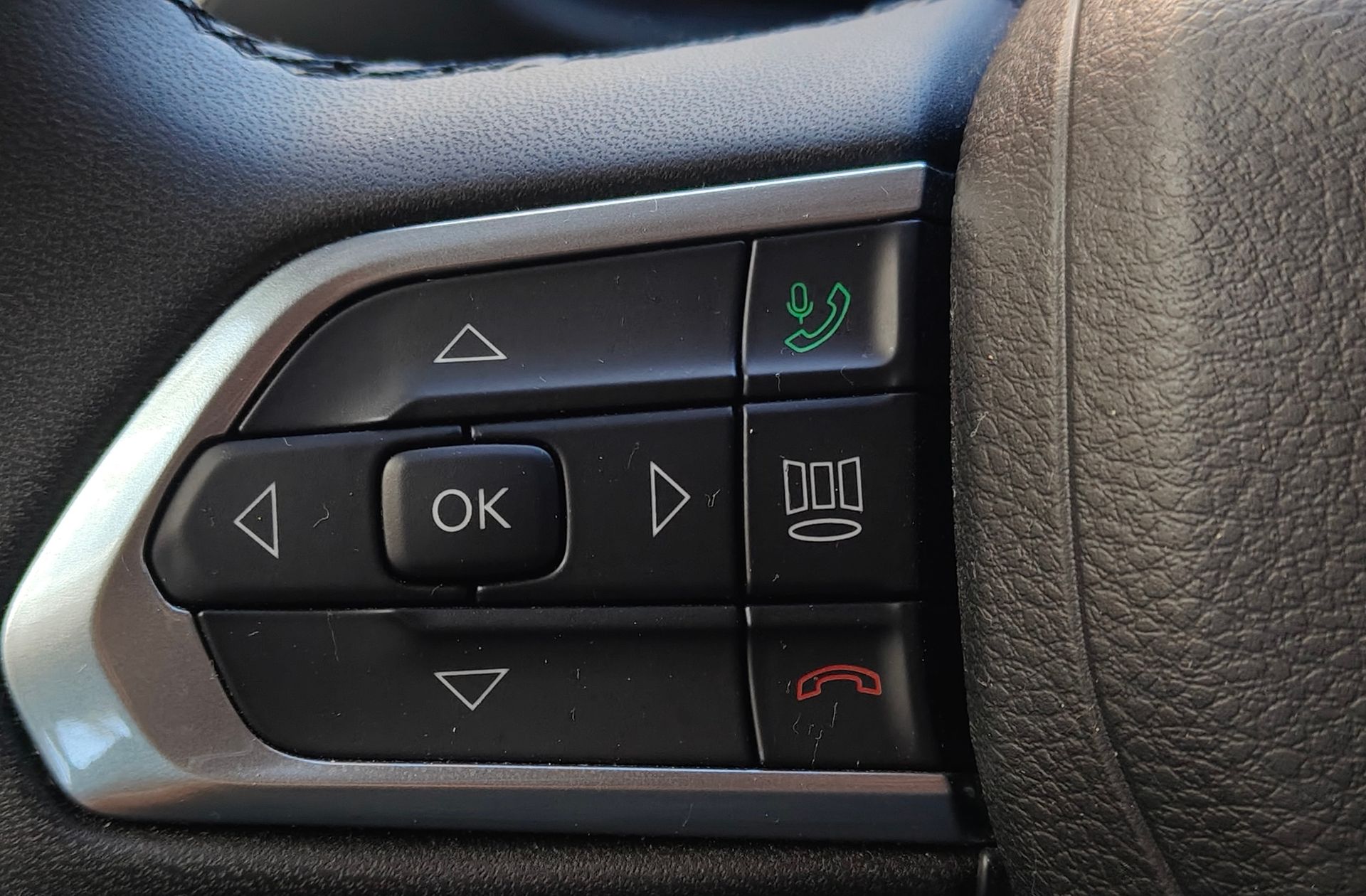 Jeep Renegade eHybrid 1.5 Limited ATX - foto 25