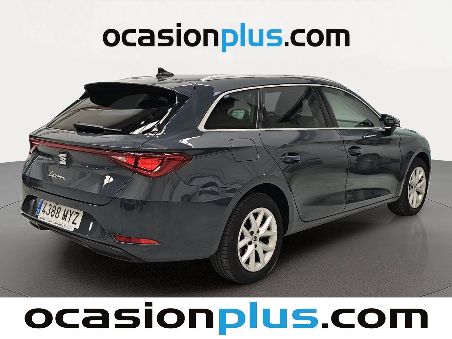 Foto trasera Seat León Seat León ST 1.5 TSI Style 25 Aniversario (116 CV) derecha
