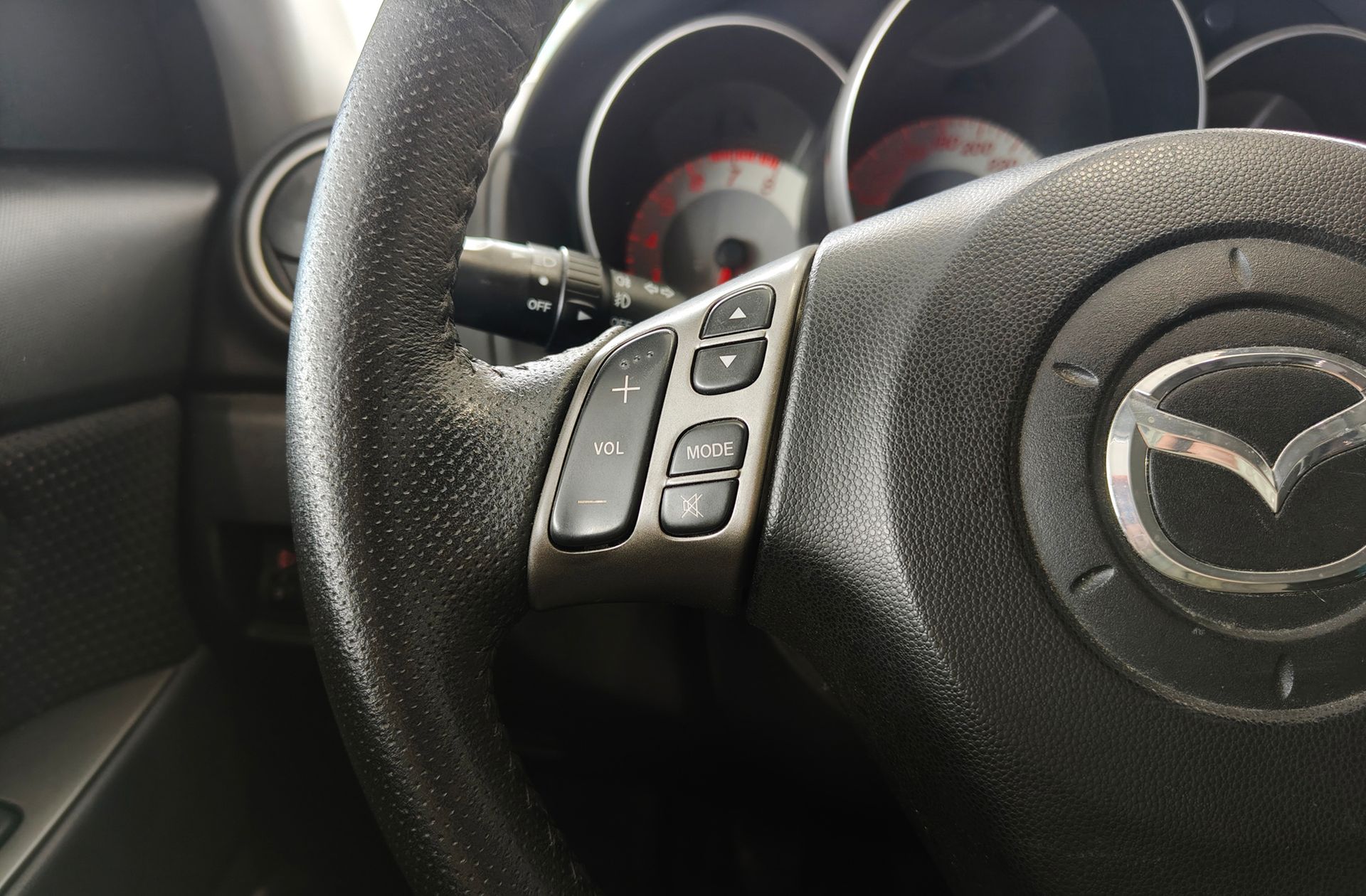 Mazda Mazda3 1.6 VVT Active - foto 24