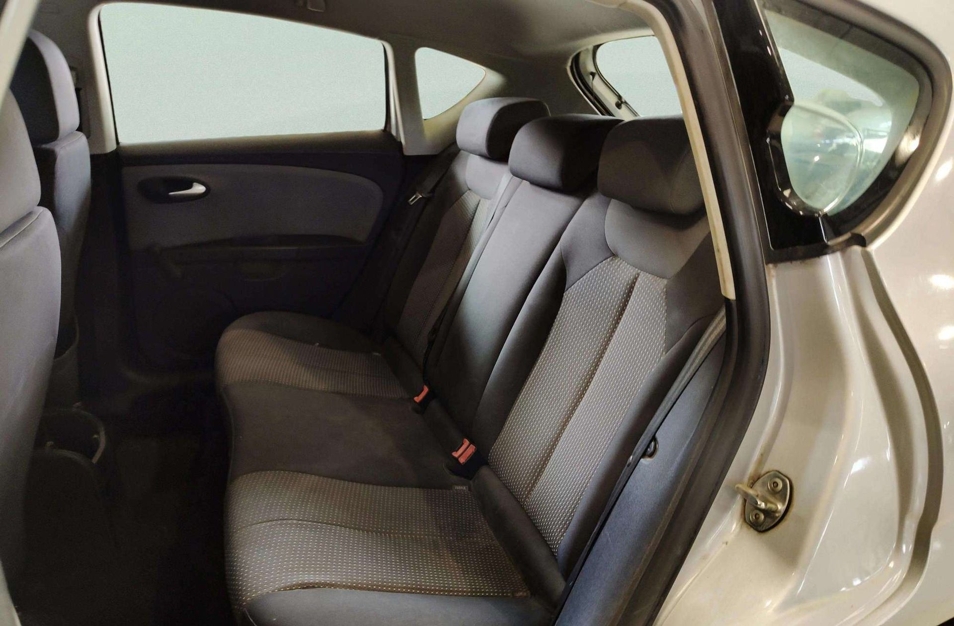 SEAT León 1.6 TDI Style - foto 9