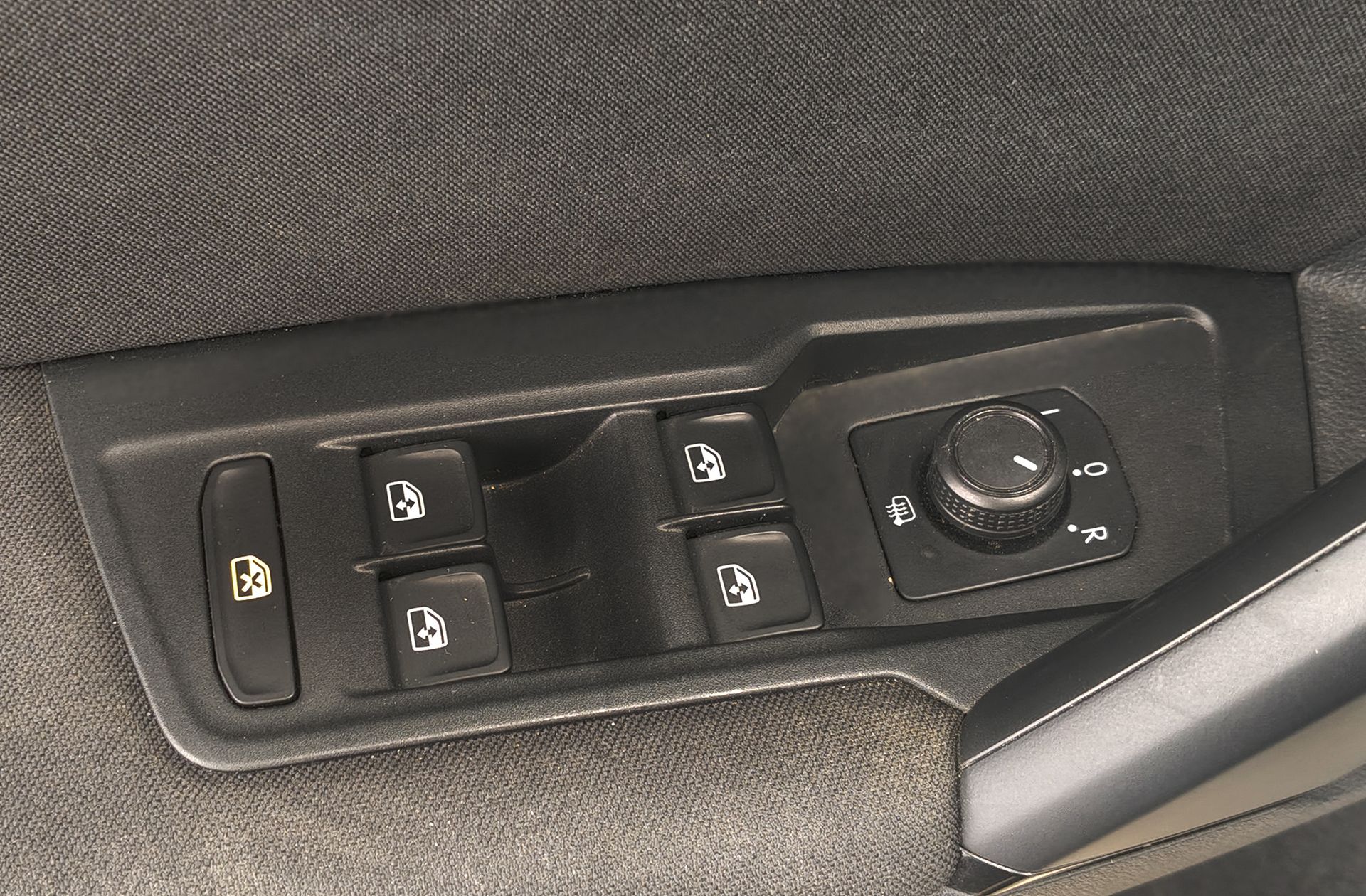 Volkswagen Tiguan Advance 1.5 TSI - foto 37