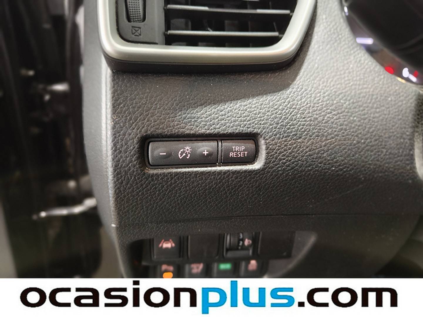 Foto Nissan QASHQAI Nissan Qashqai 1.6 dCi N-Connecta 4x2 XTronic (130 CV)