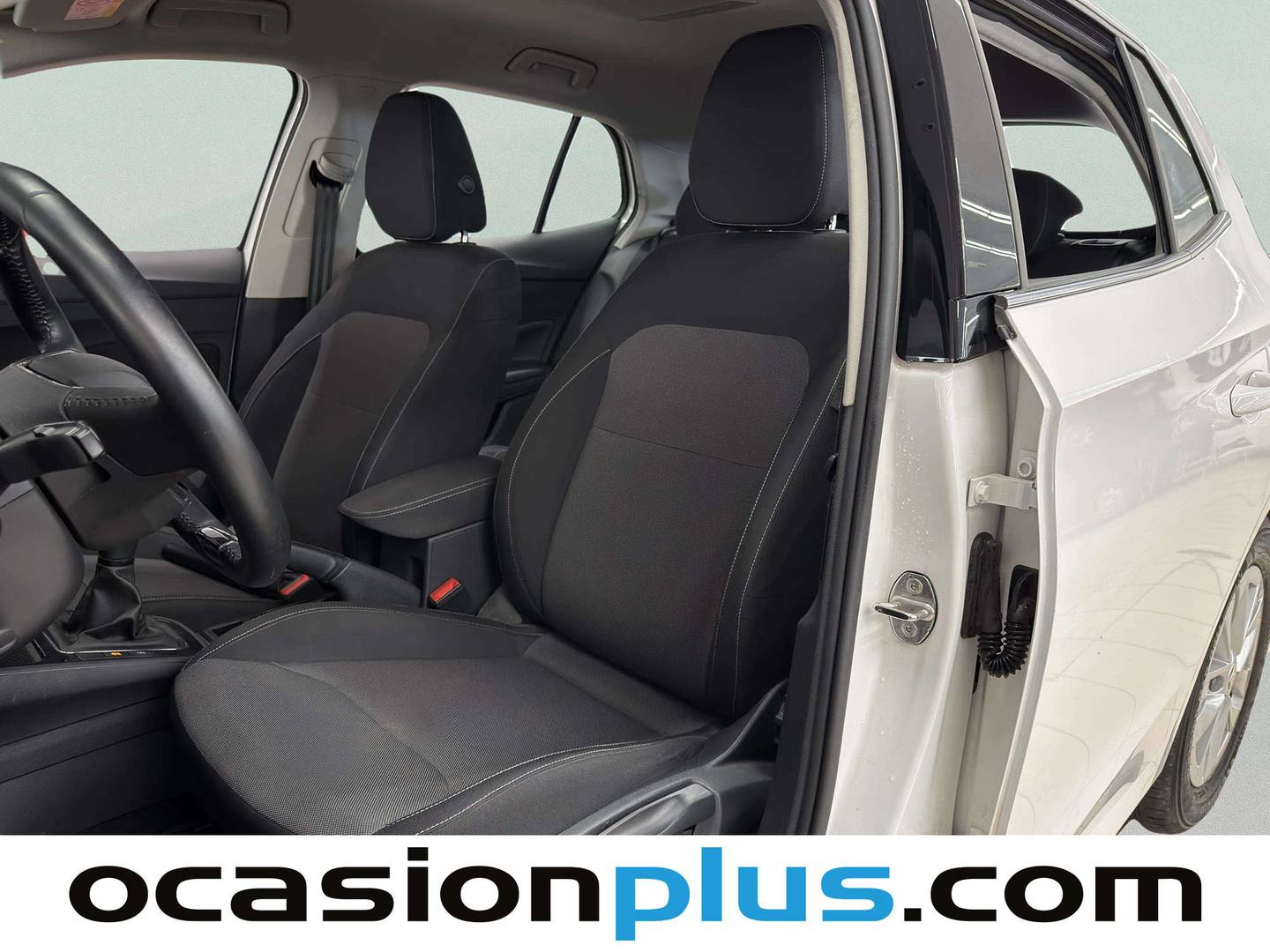 Foto asientos delanteros Skoda Fabia Skoda Fabia 1.0 TSI Ambition (95 CV)