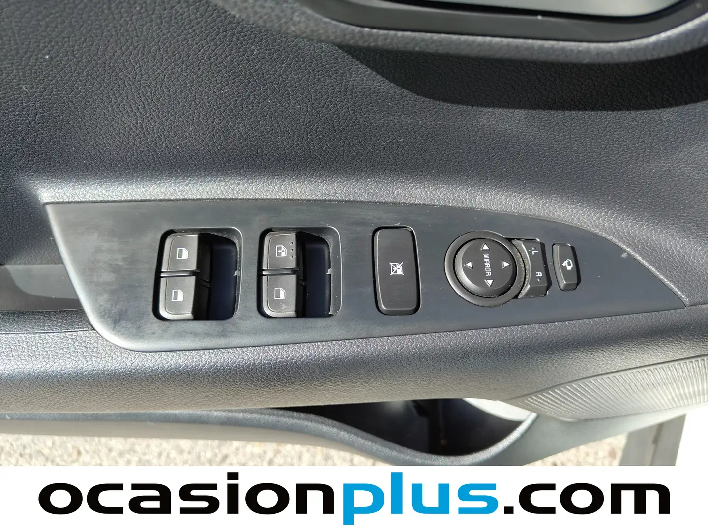 Foto KIA Stonic Kia Stonic 1.0 T-GDi Drive DCT (120 CV)