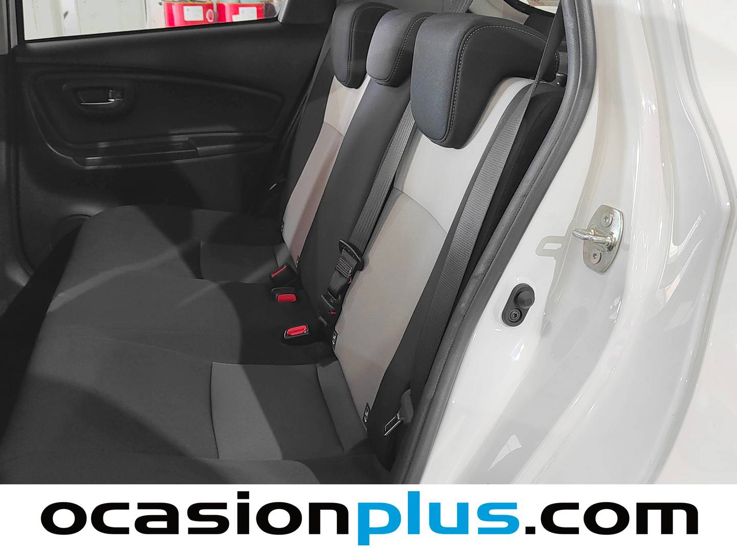 Foto asientos traseros Toyota Yaris Toyota Yaris 1.5 Hybrid Feel (100 CV)