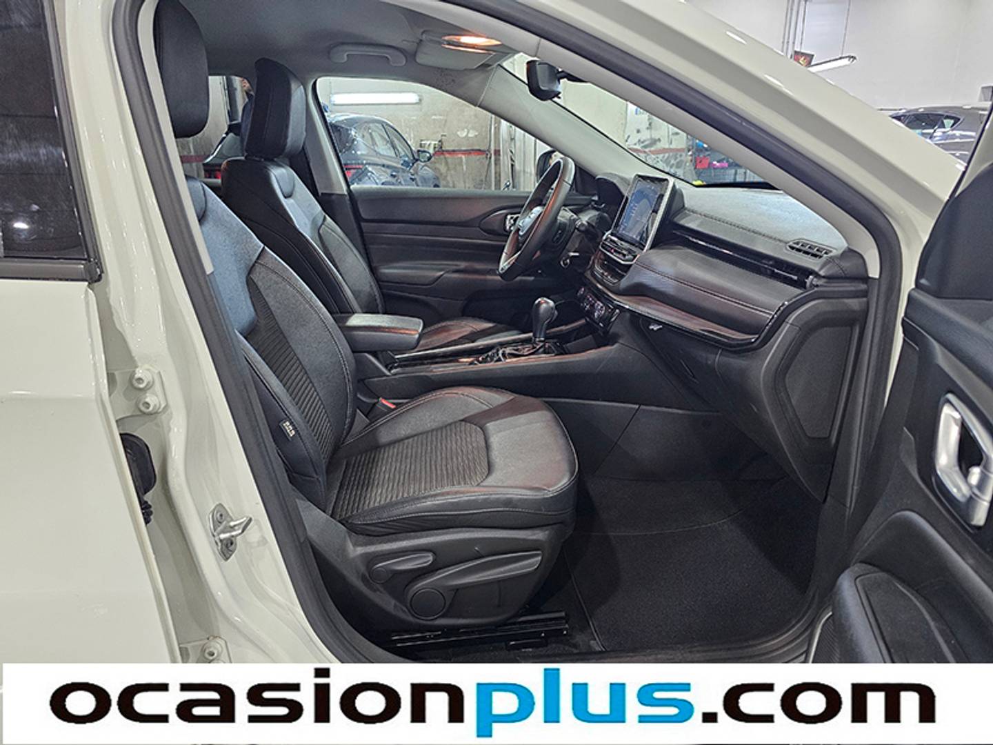 Foto Jeep Compass Jeep Compass 1.5 MHEV Night Eagle DCT (130 CV)