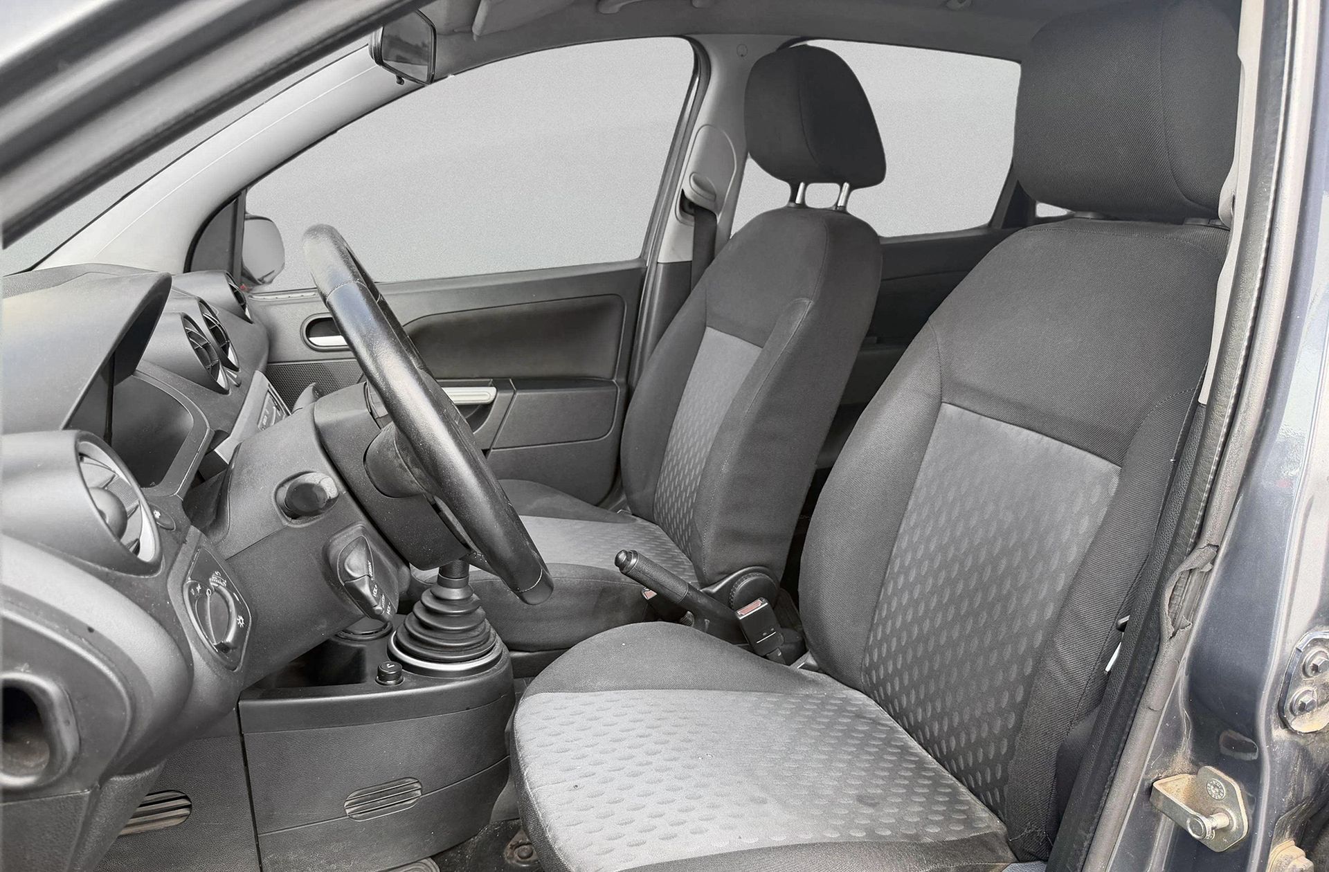 Ford Fiesta 1.6 TDCi Trend - foto 8