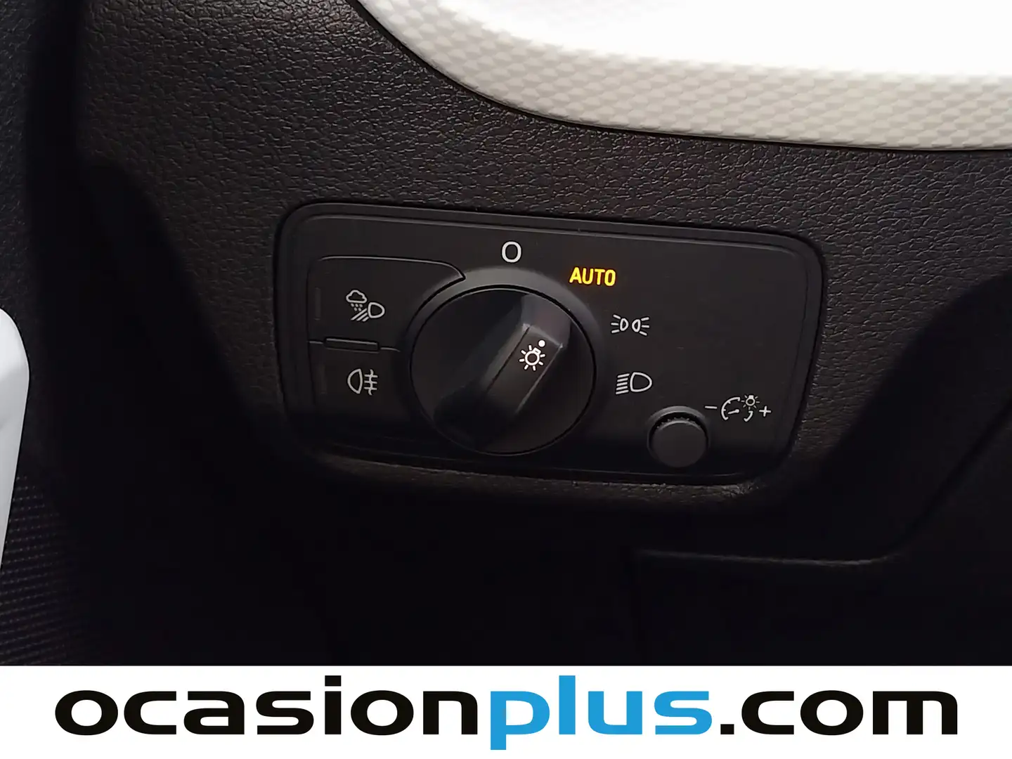 Foto Audi Q2 Audi Q2 design 30 TFSI (116 CV)