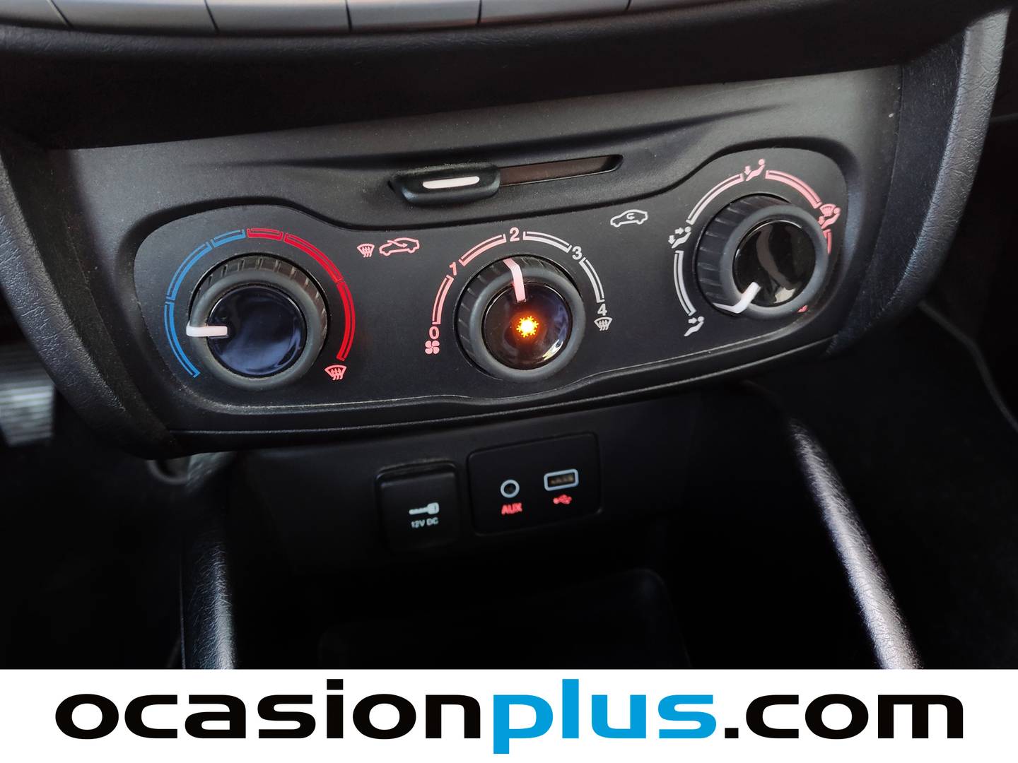 Equipamiento del Fiat Tipo Fiat Tipo Sedan 1.4 Easy (95 CV)