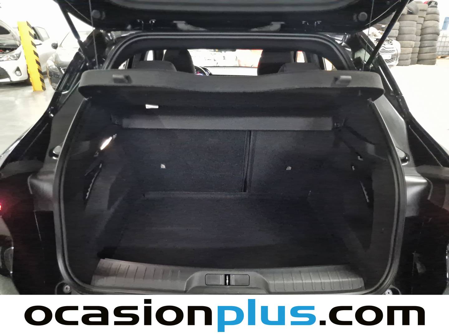 Foto Alfa Romeo Junior Alfa Romeo Junior 1.2 Ibrida (136 CV)