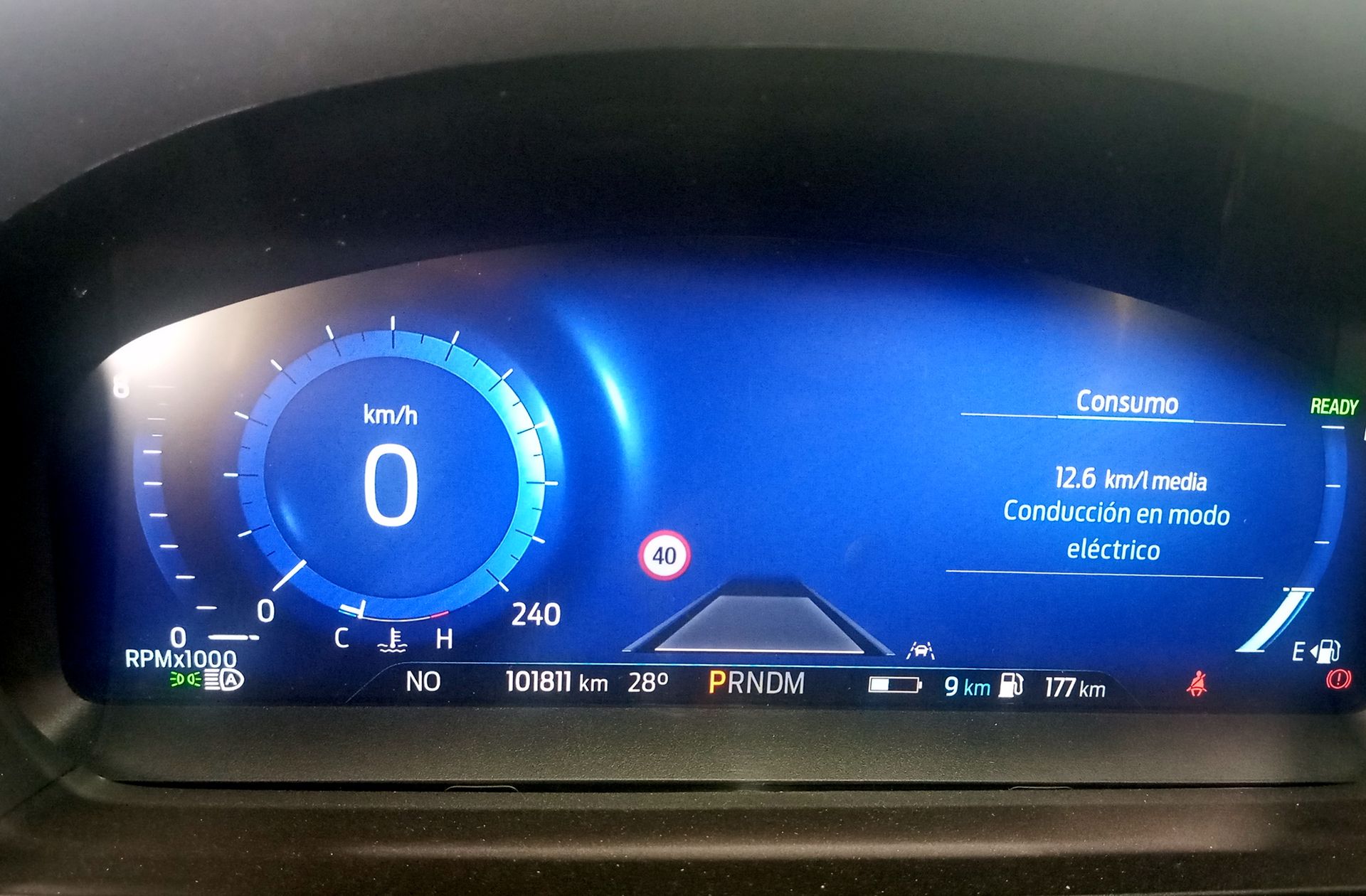 Ford Explorer 3.0 PHEV ST Line AWD 7 plazas - foto 31