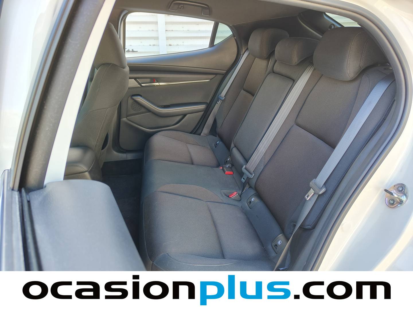 Foto Mazda Mazda3 Mazda Mazda 3 2.0 e-Skyactiv-G Evolution  (122 CV)