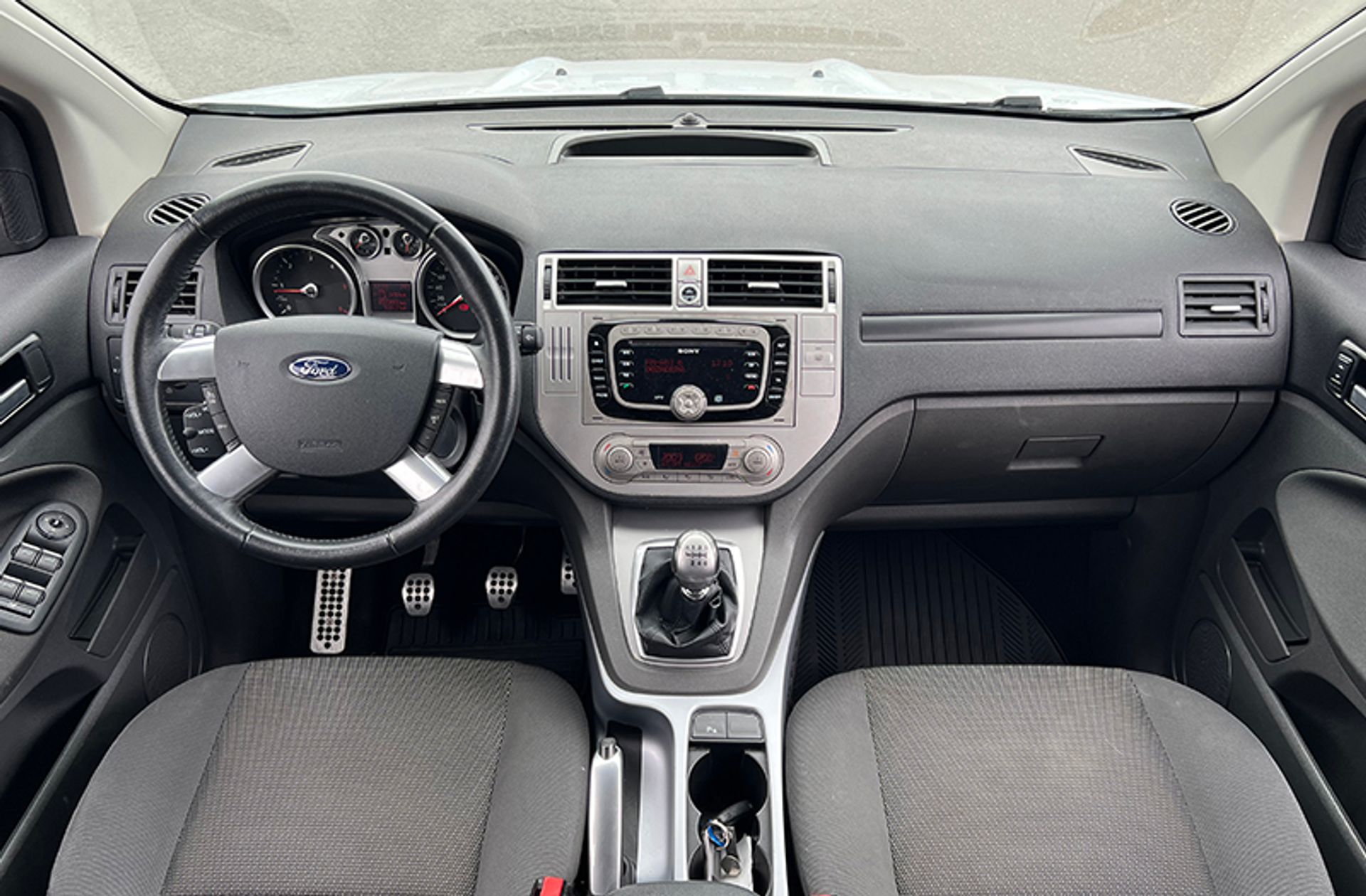 Ford Kuga 2.0 TDCi Trend 4x2 - foto 6