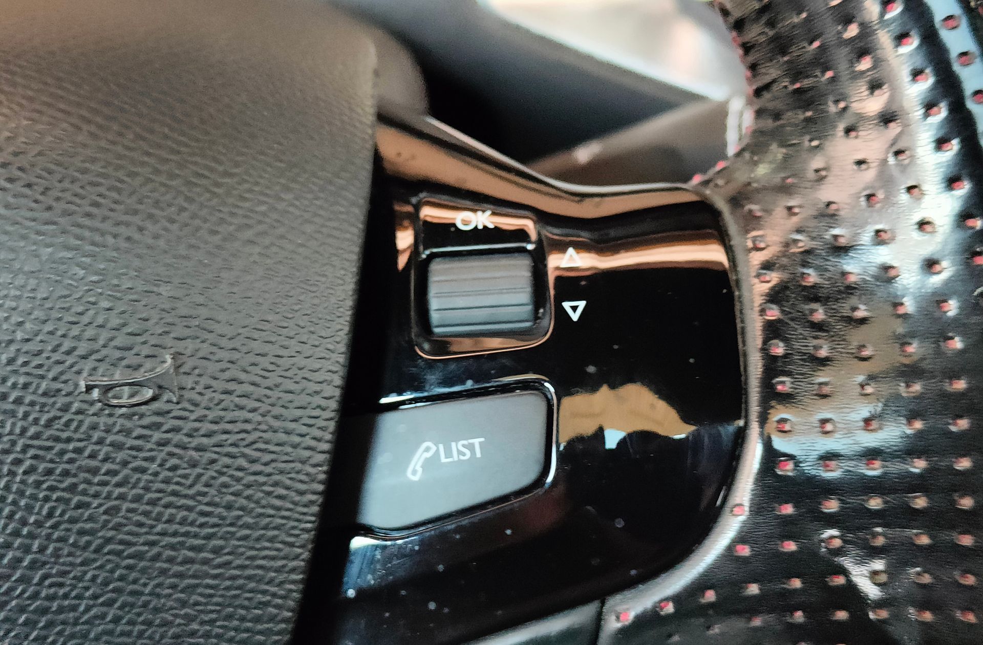 Peugeot 308 1.6 GTi - foto 27