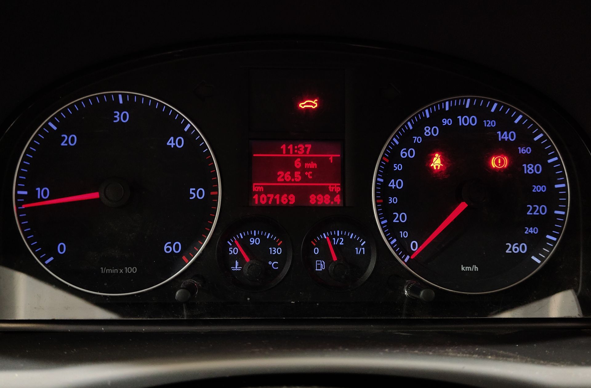 Volkswagen Touran Edition 1.9 TDI - foto 26