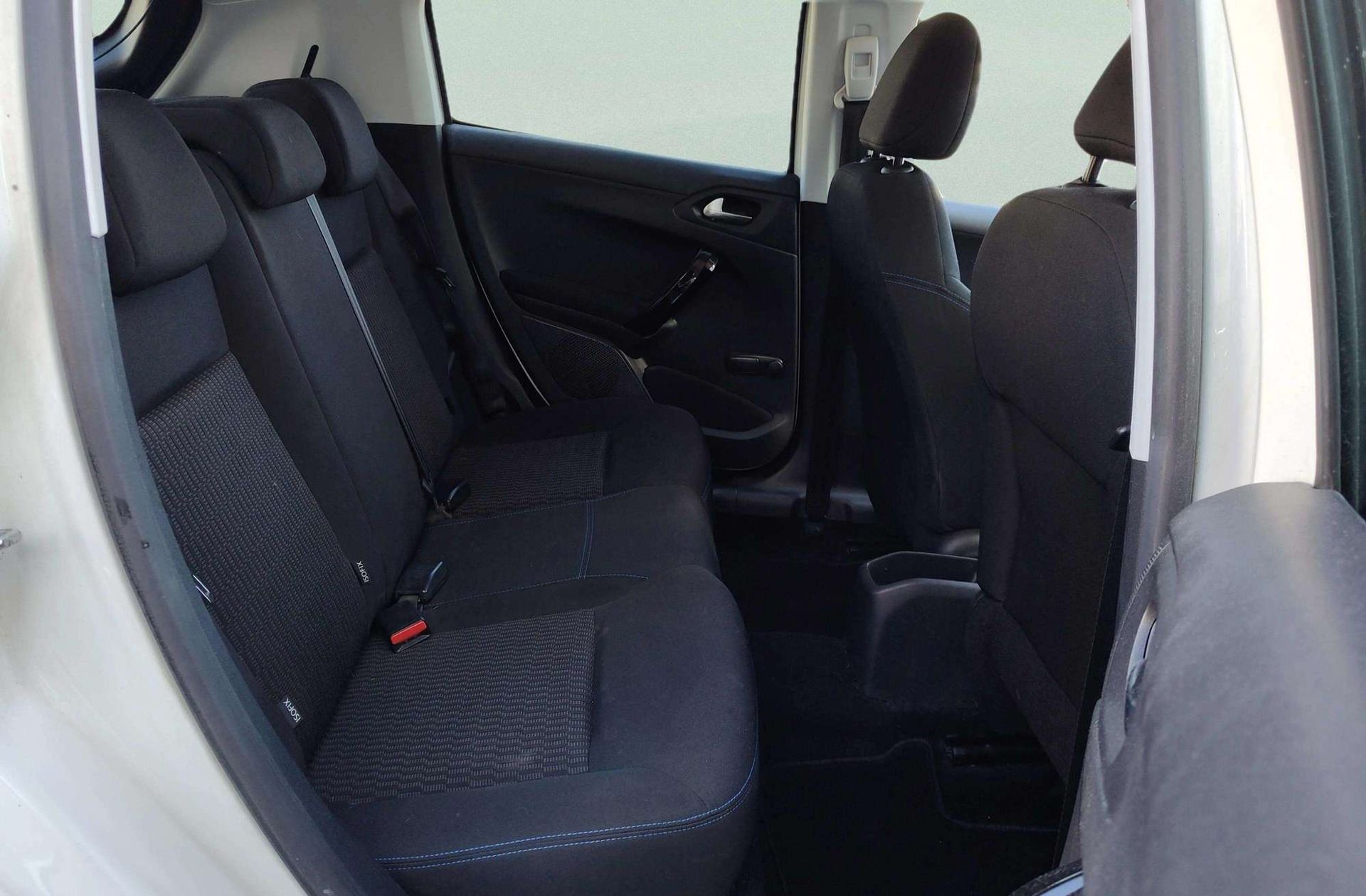Peugeot 208 PureTech 82 Style - foto 14