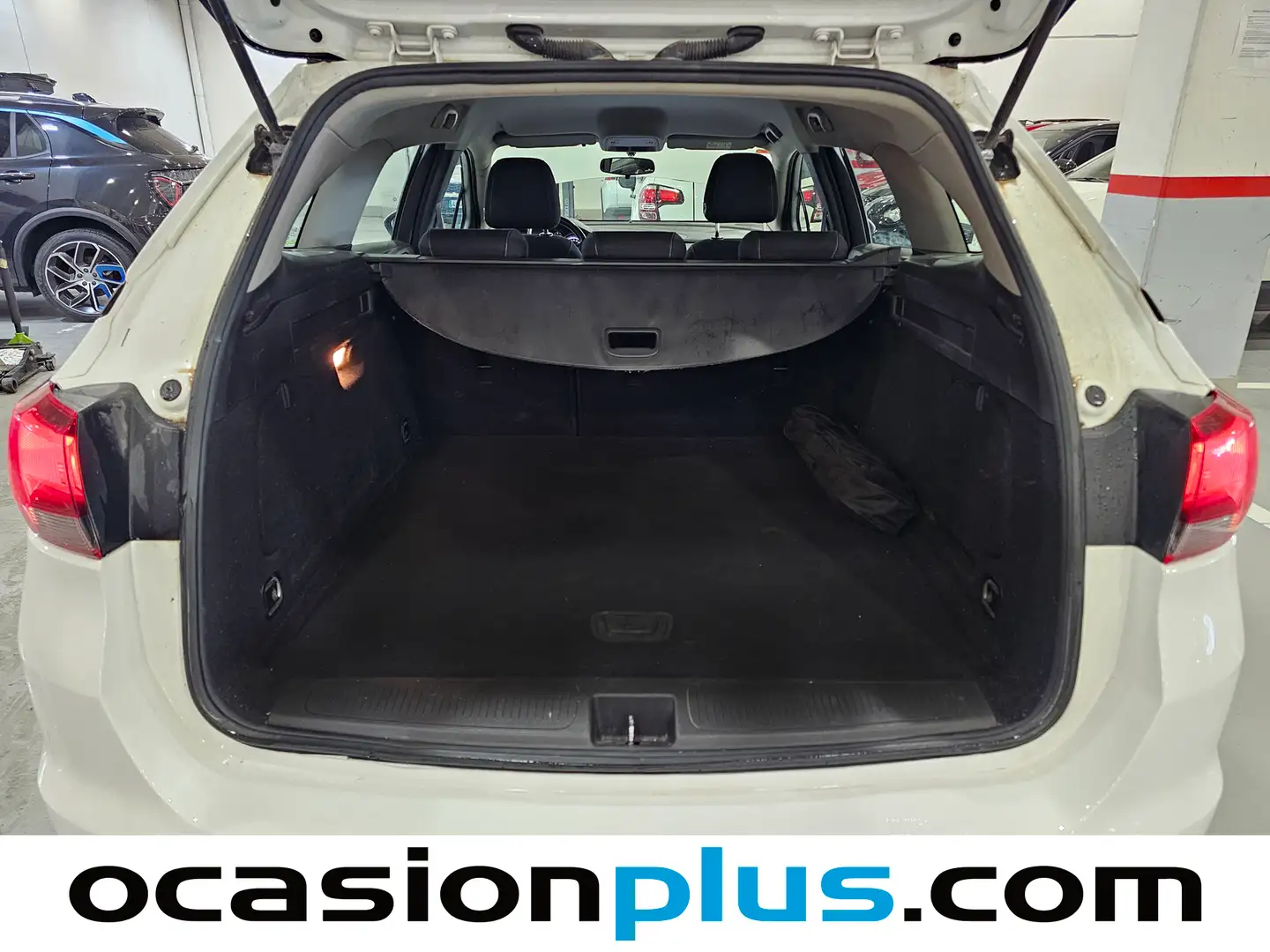 Foto Opel Astra Opel Astra Sports Tourer 1.6 CDTI Selective (110 CV)