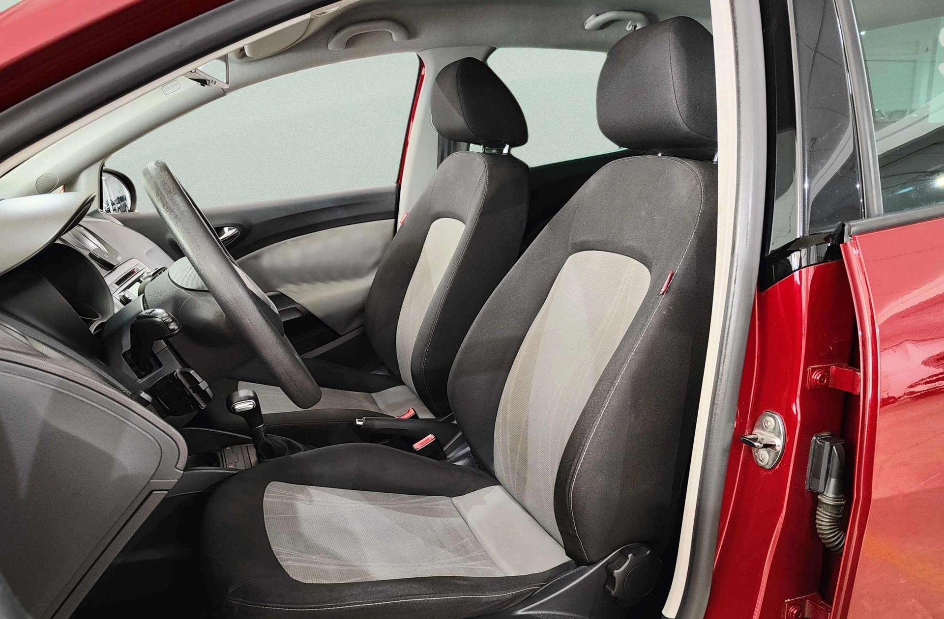 SEAT Ibiza 1.2 TSI Style DSG - foto 9