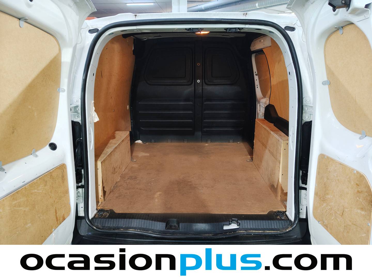 Foto asientos traseros Nissan Townstar Nissan Townstar 1.3G L1 Profesional (130 CV)