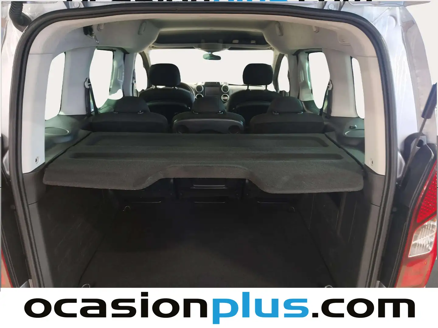 Foto Peugeot Partner Peugeot Partner Tepee BlueHDI 120 Style (120 CV)