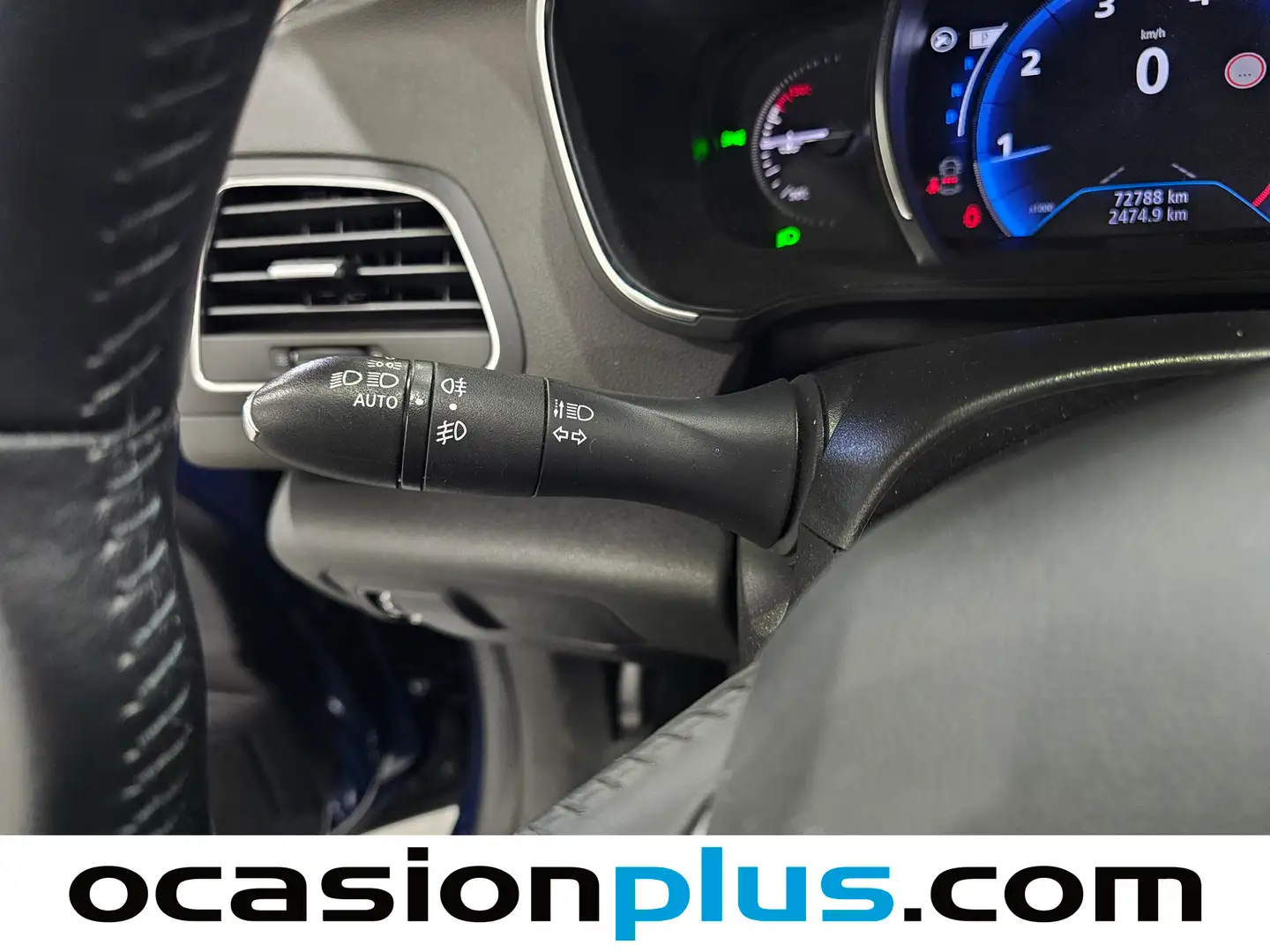 Foto Renault Mégane Renault Megane Sport Tourer Zen TCe (140 CV) GPF EDC